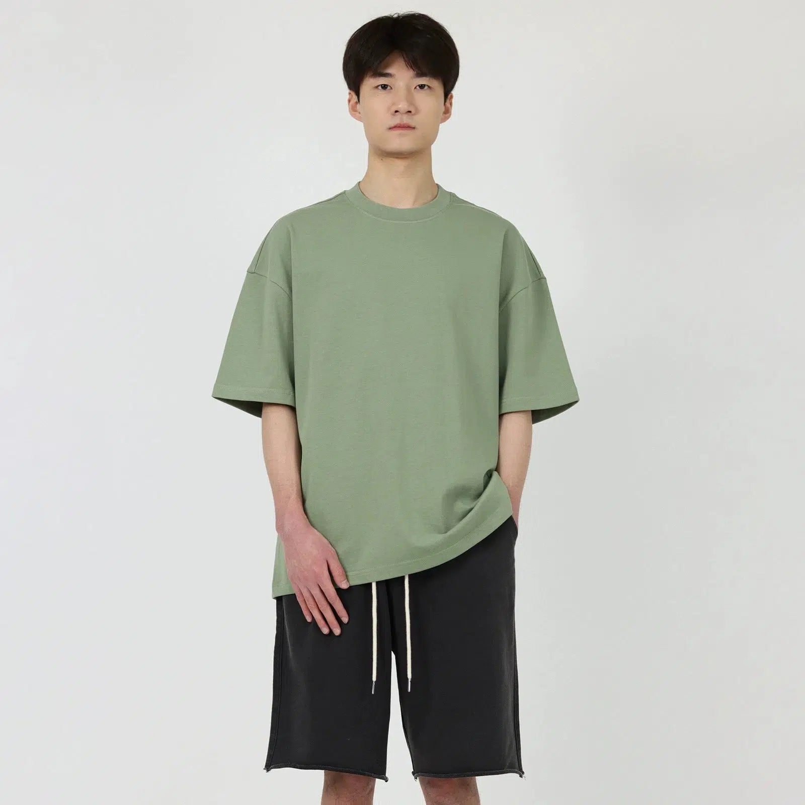 Dropped Shoulders Oversized Solid Color T-shirt