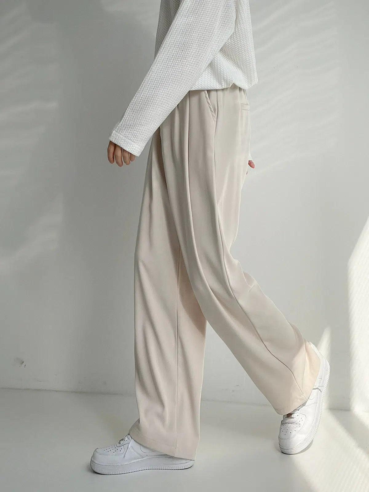 Elastic Waist Draped Wide-leg Slim Pants