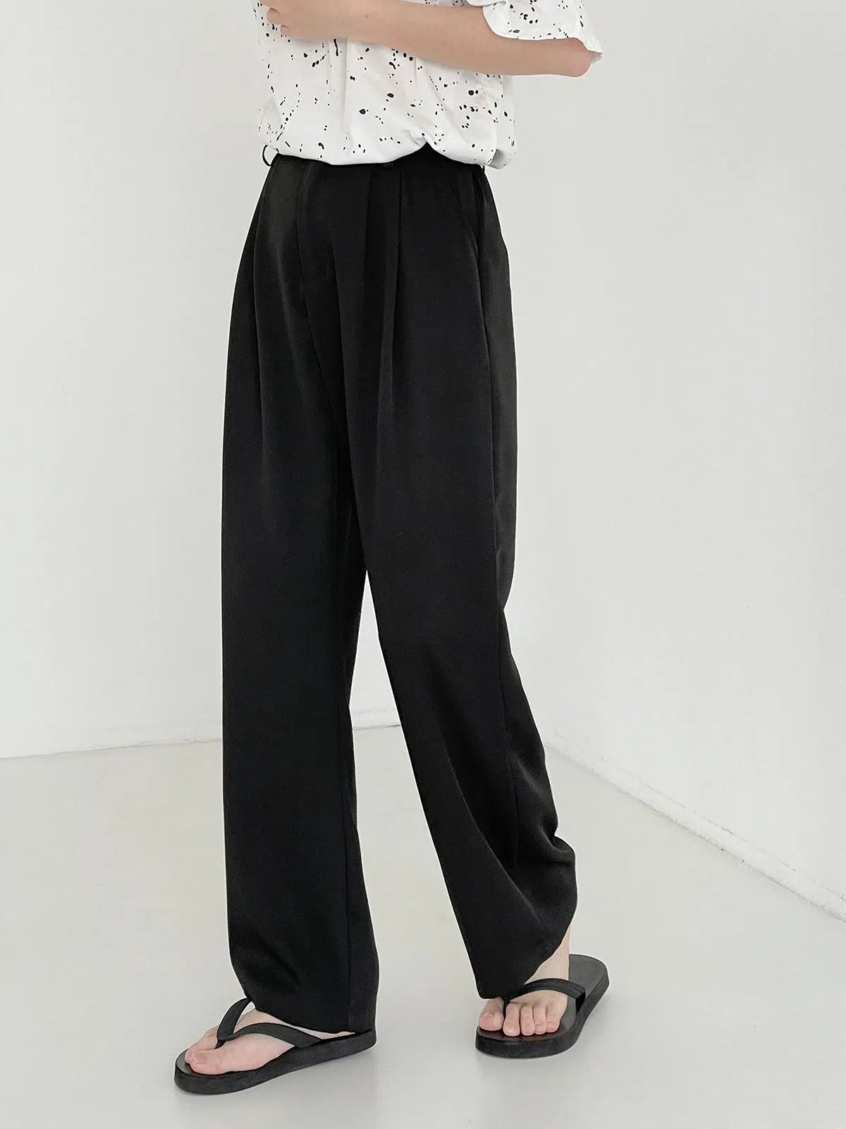 Elastic Waist Draped Wide-leg Slim Pants