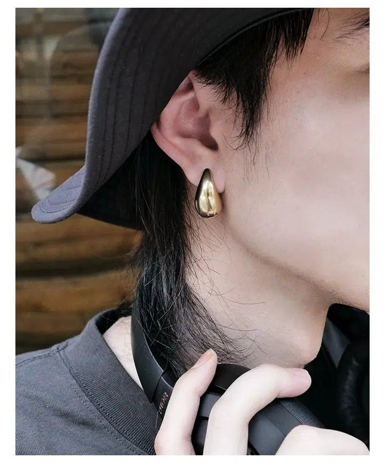 Elegant Teardrop Stud Earrings