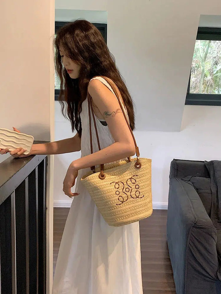 Embroidered Straw Shoulder Bag