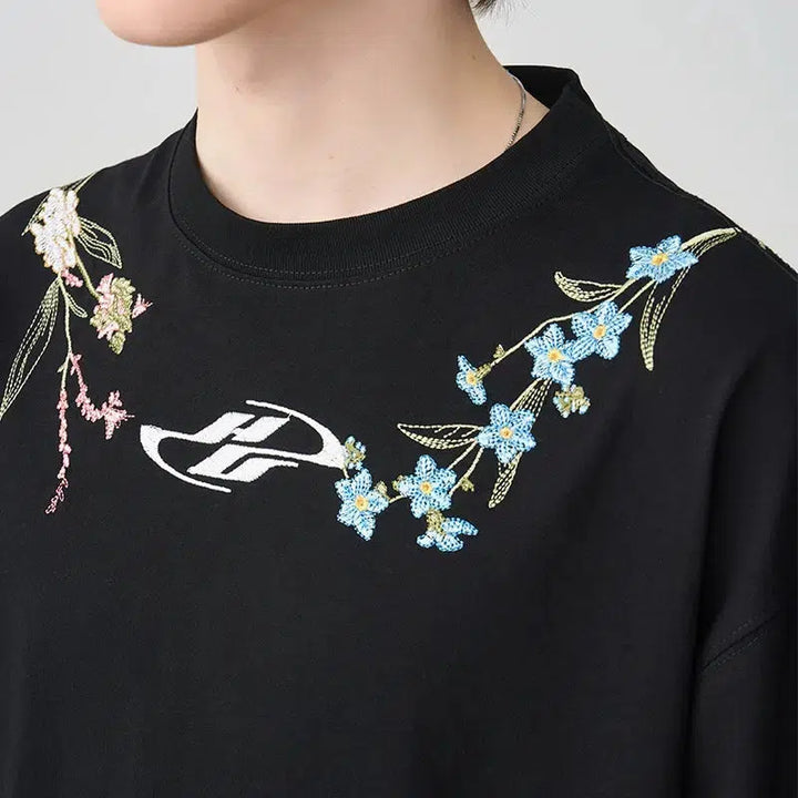 Floral Embroidered Crewneck T-shirt