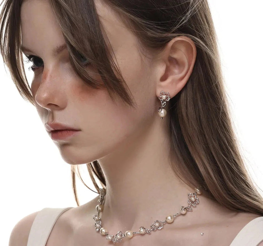 Flower Pearl Earrings