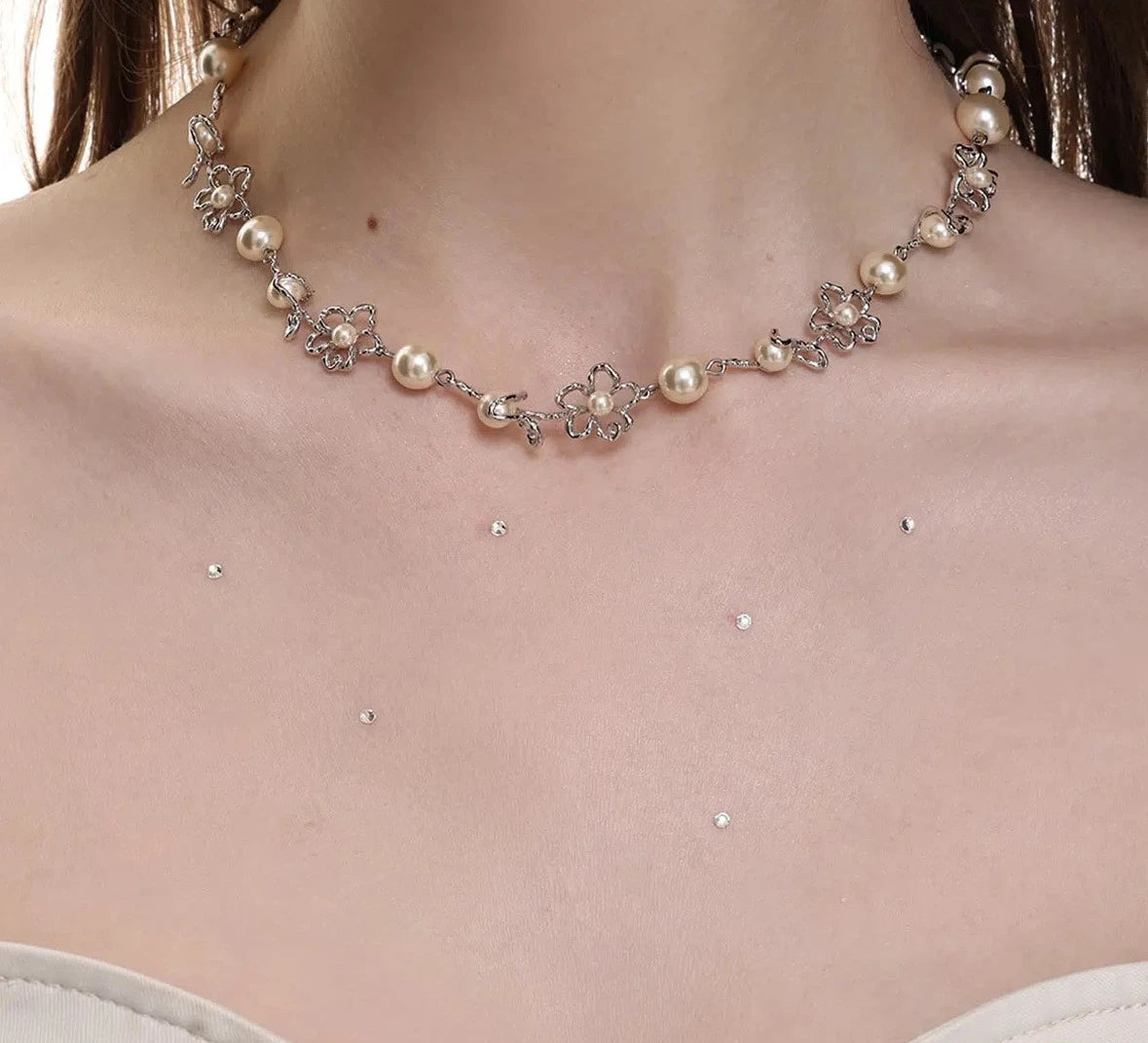 Flower Pearl Necklace