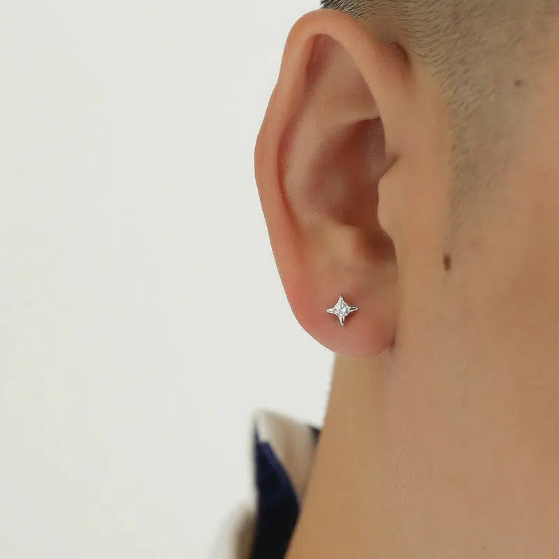 Four-pointed Star Diamond Earrings