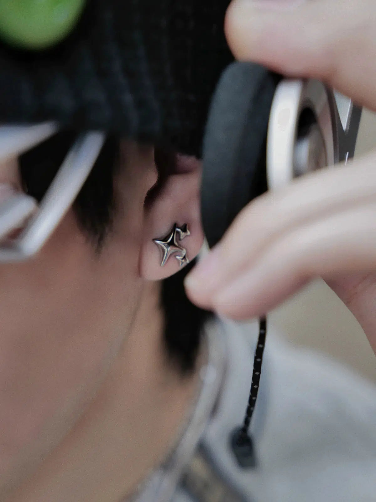 Four-pointed Star Earrings