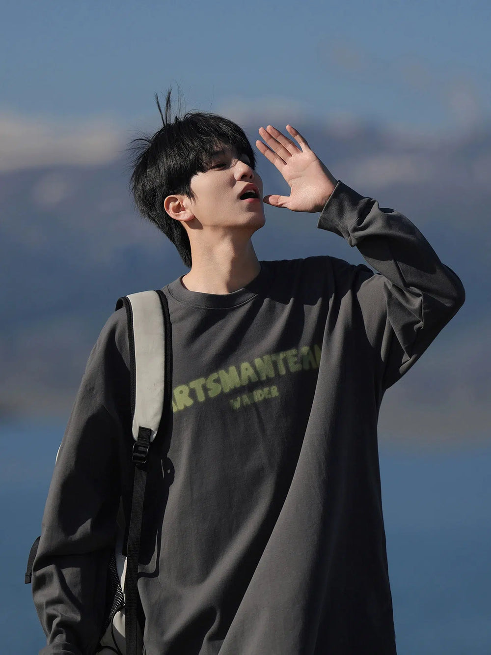 Graphic Pullover Bottoming Sweatshirt