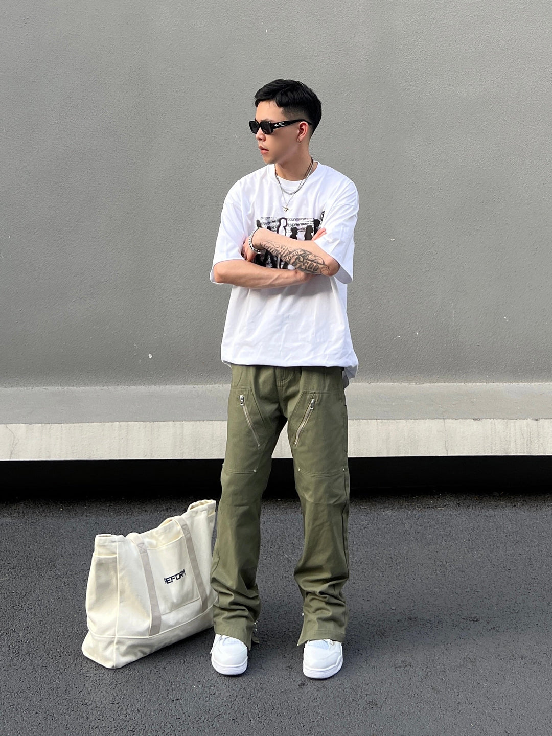 Green Zipper Cargo Flared Pants