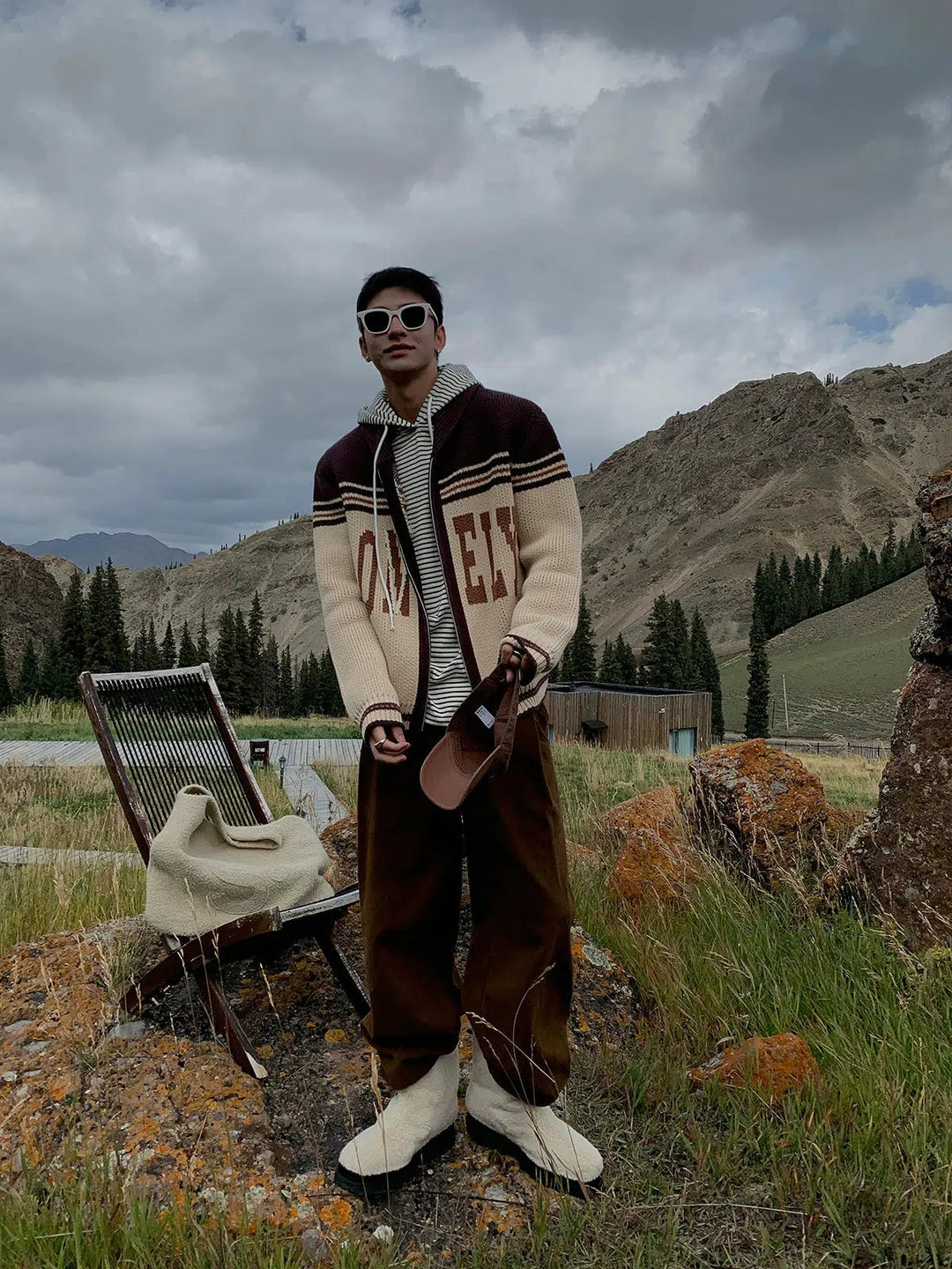 LONELY Graphic Knitted Hooded Jacket