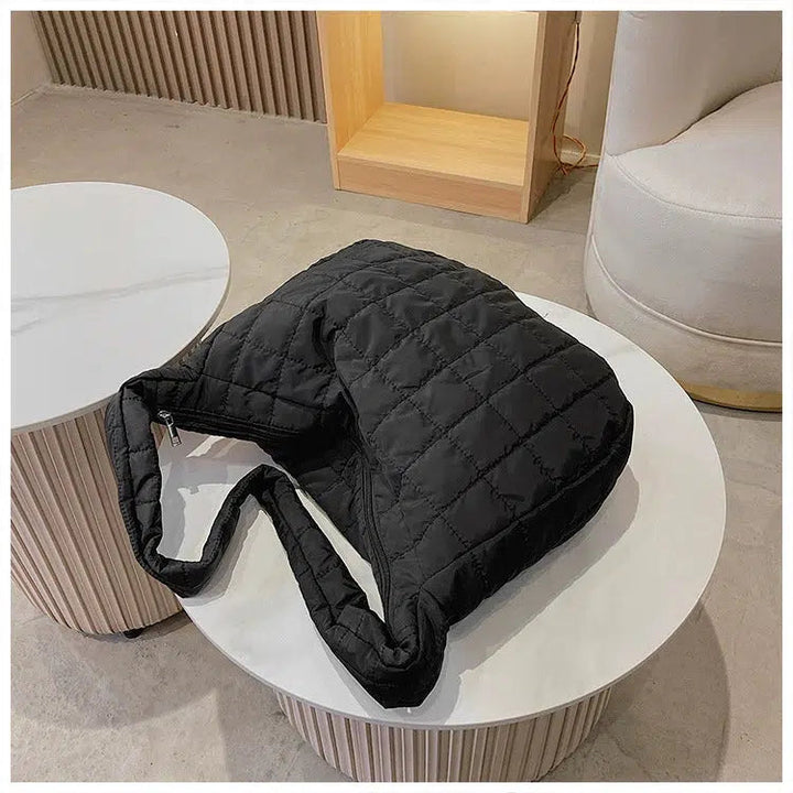 Large Capacity Pleated Shoulder Bag