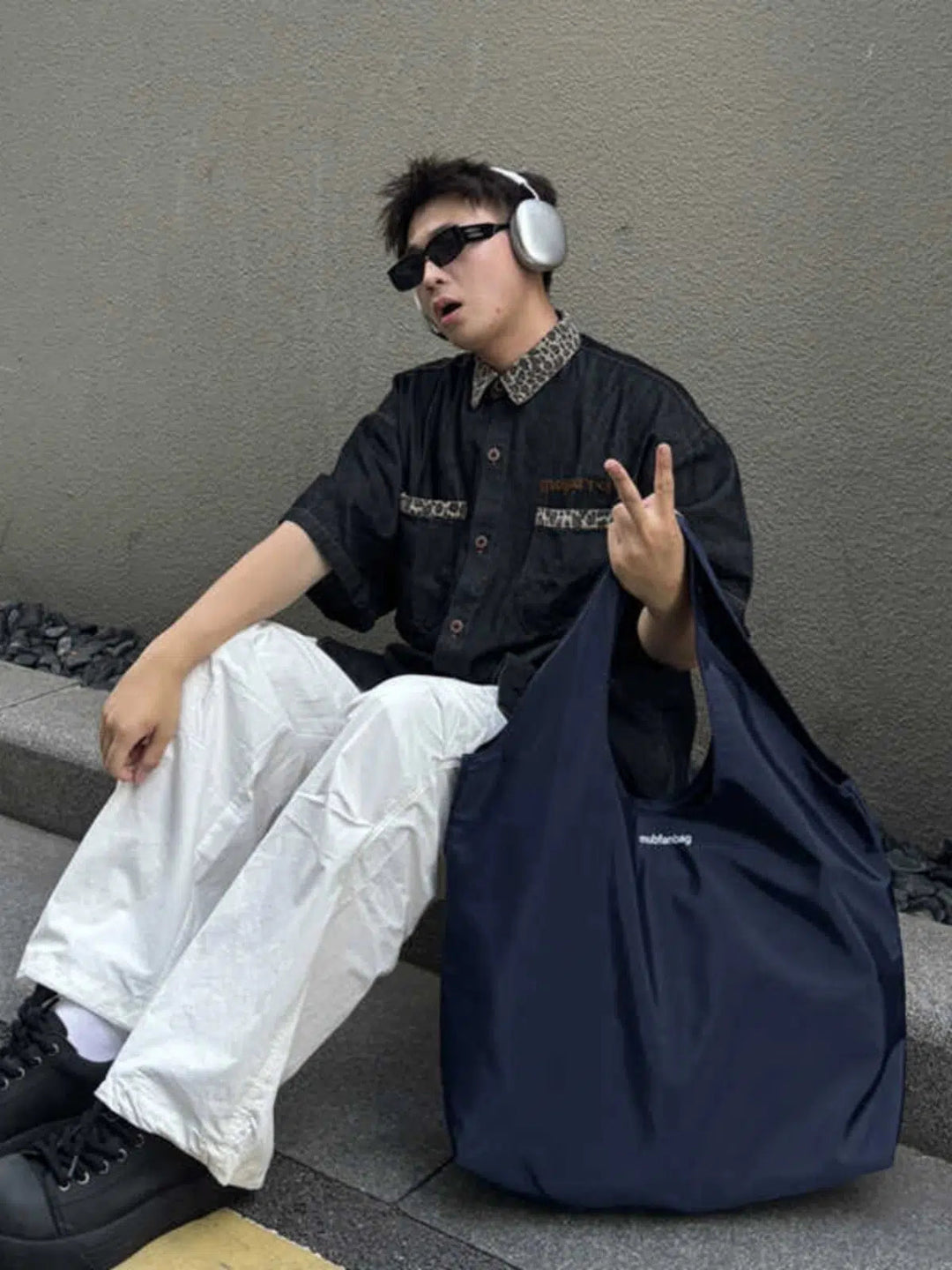 Large Capacity Shoulder Bag