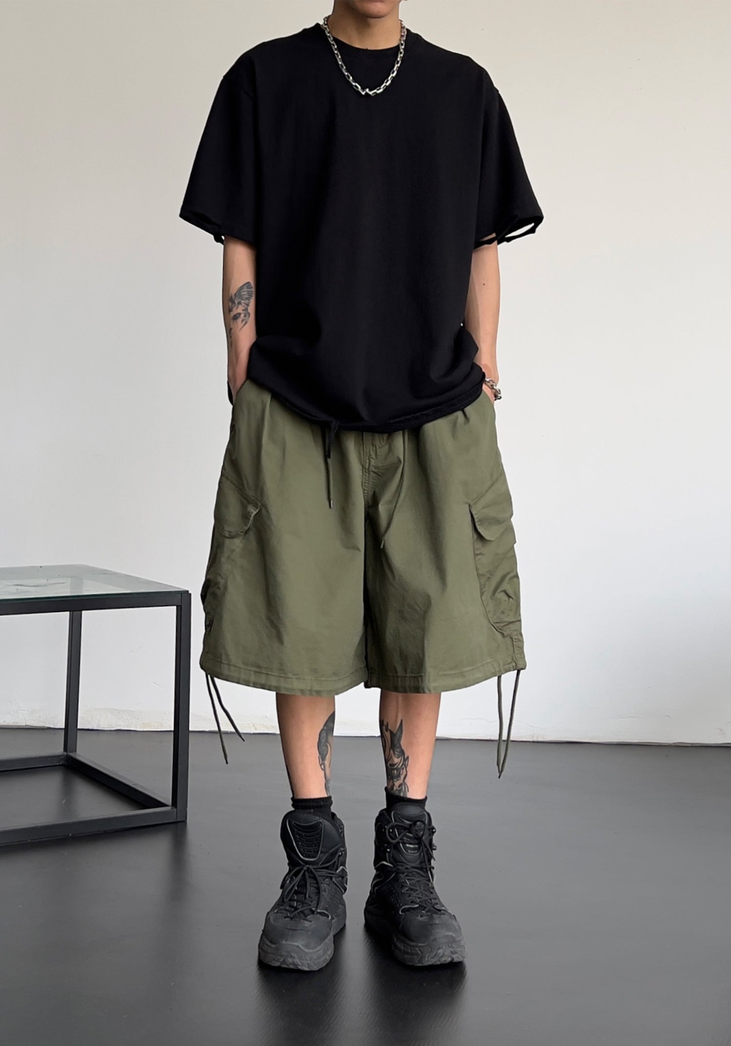 Large Pocket Wide Leg Cargo Shorts