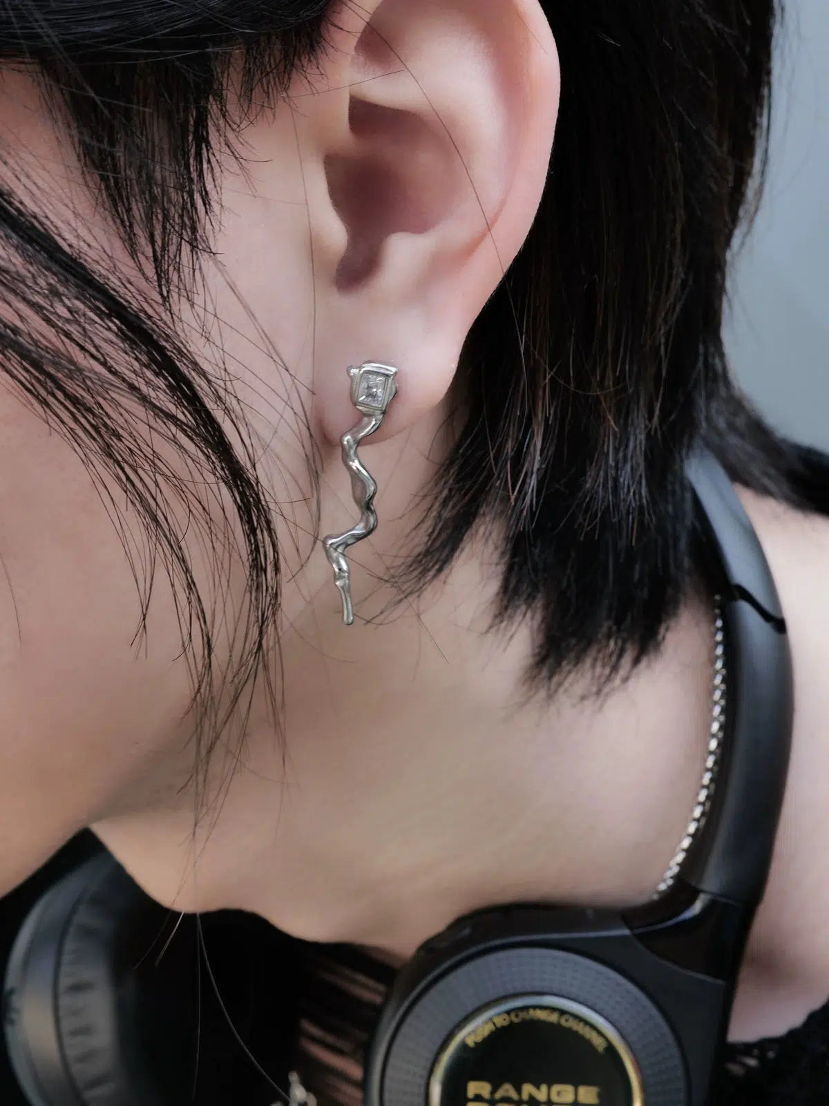 Liquid Metal Silver Snake Zircon Earrings