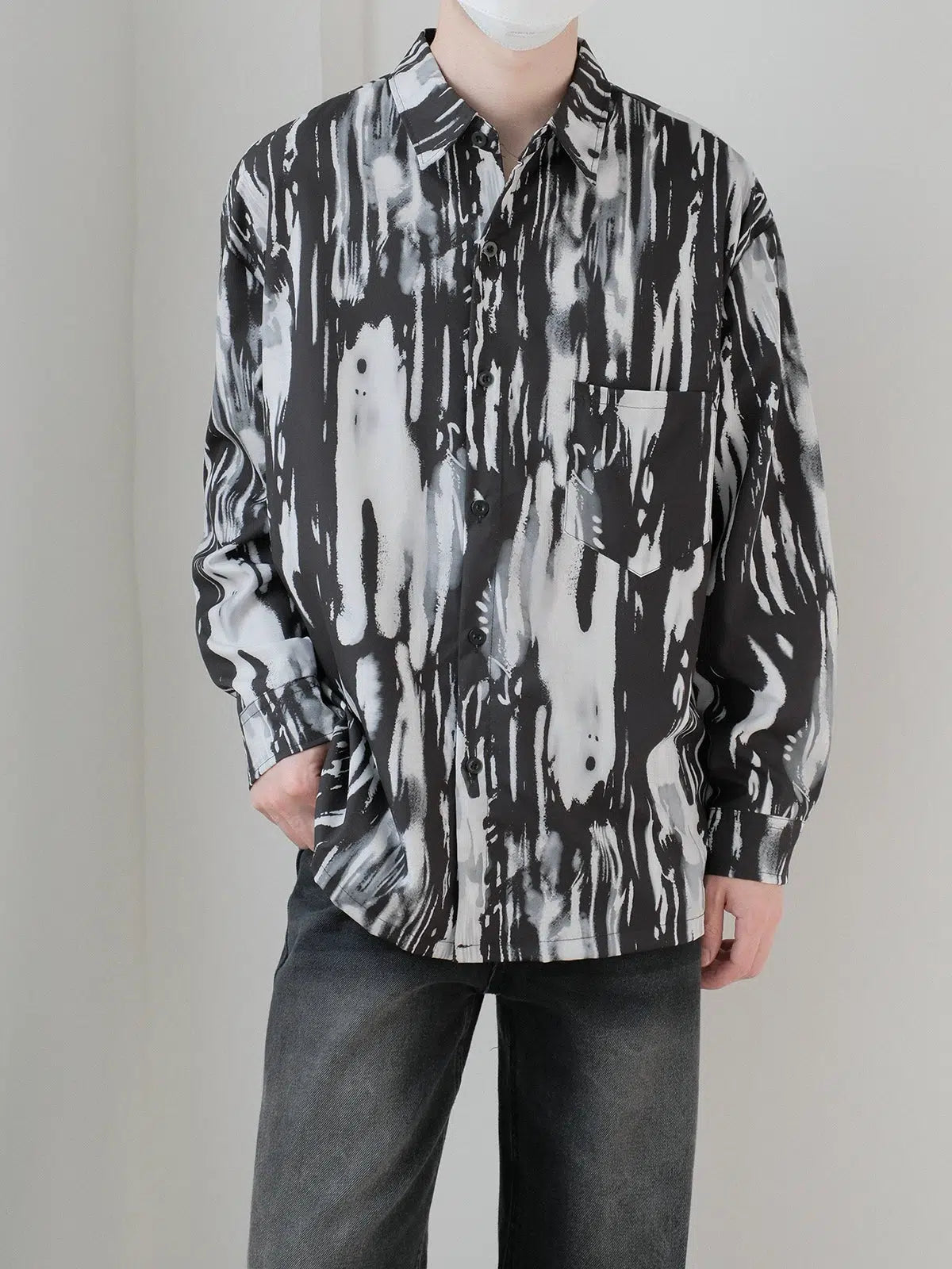 Loose-Fit Abstract Print Shirt