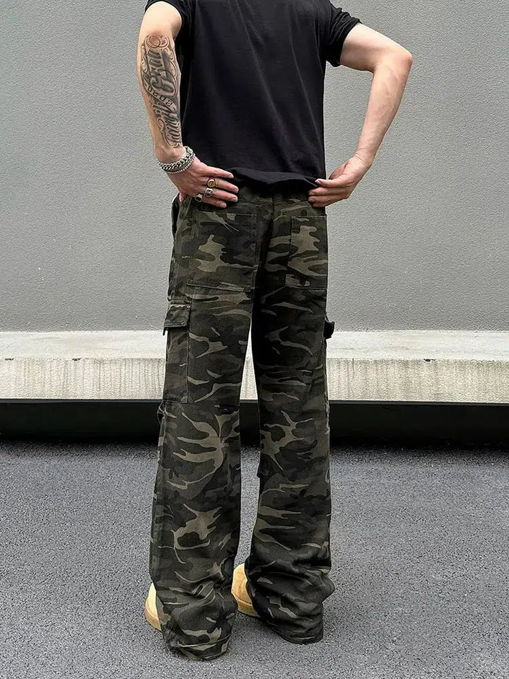 Loose Fit Cargo Camouflage Pants