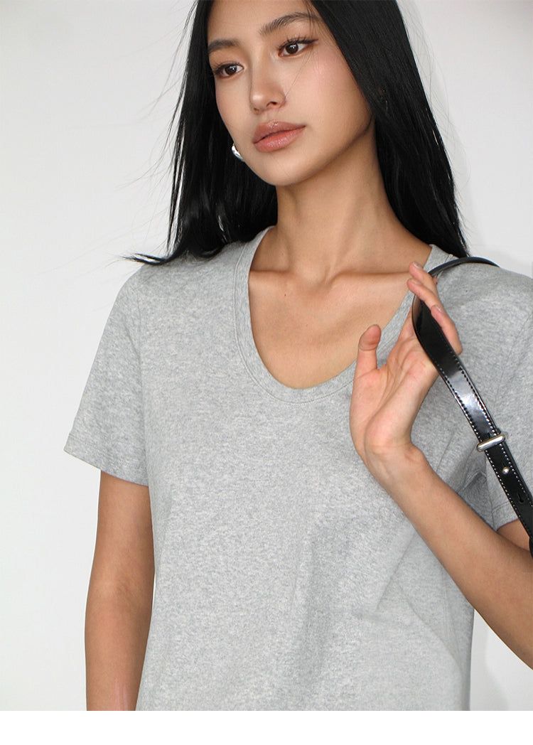 Loose Fit V-neck T-shirt