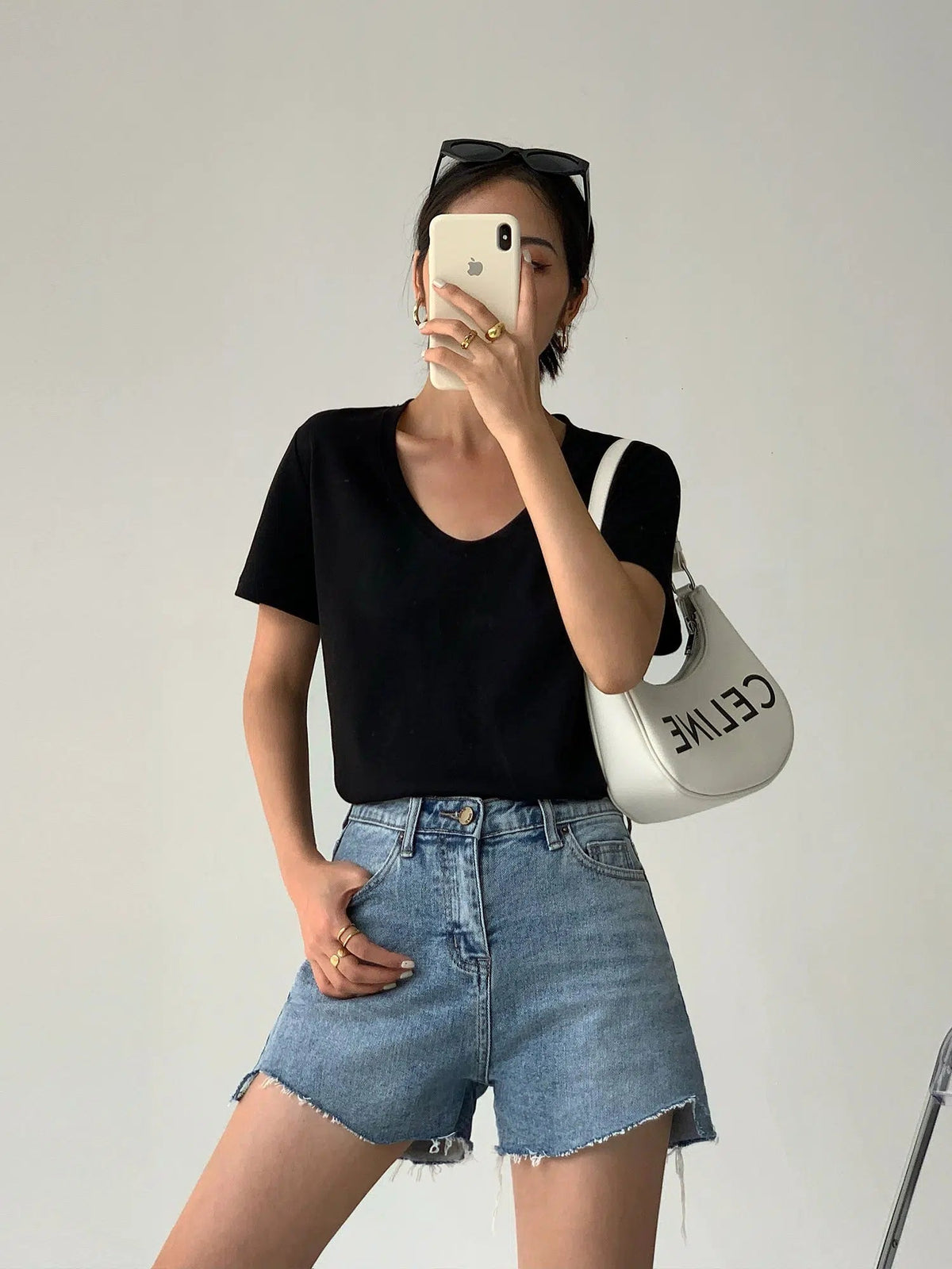 Loose Fit V-neck T-shirt