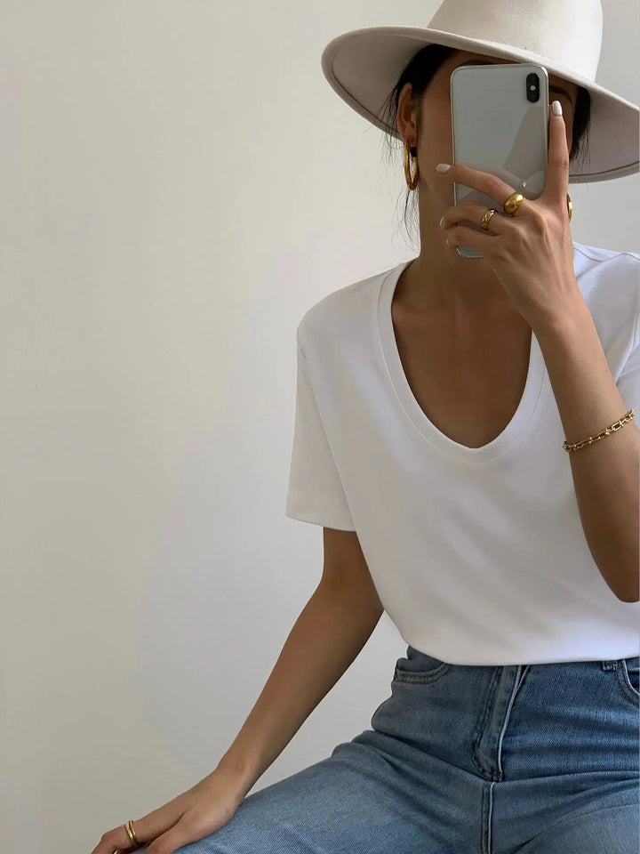 Loose Fit V-neck T-shirt