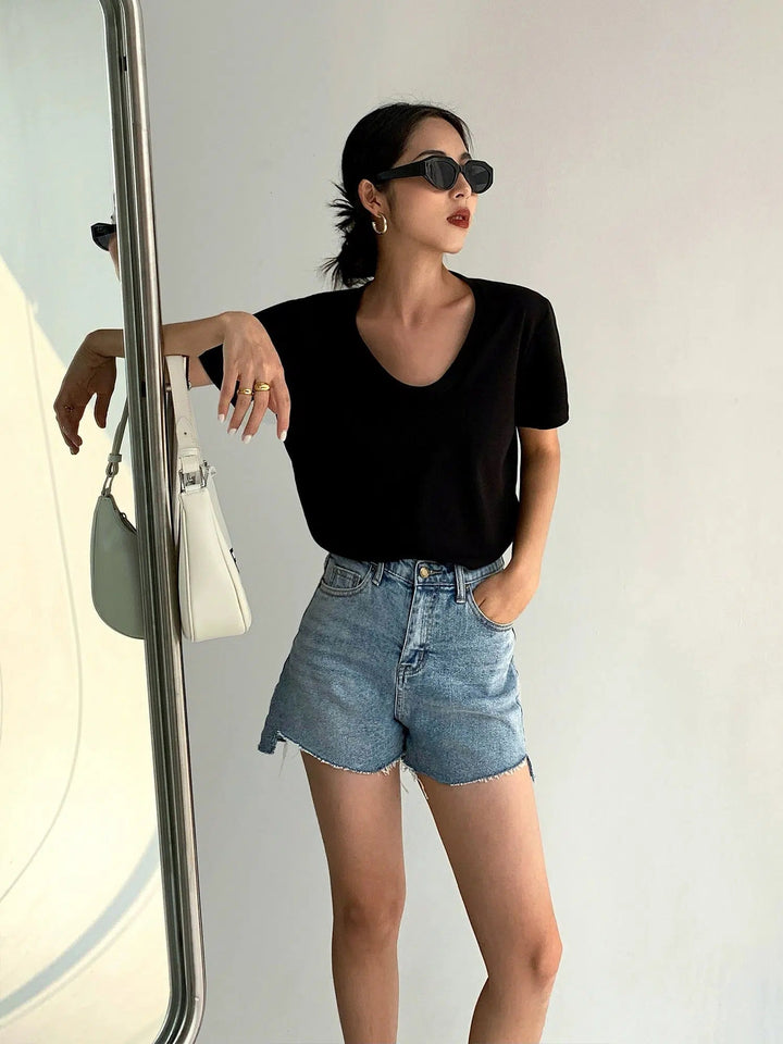 Loose Fit V-neck T-shirt