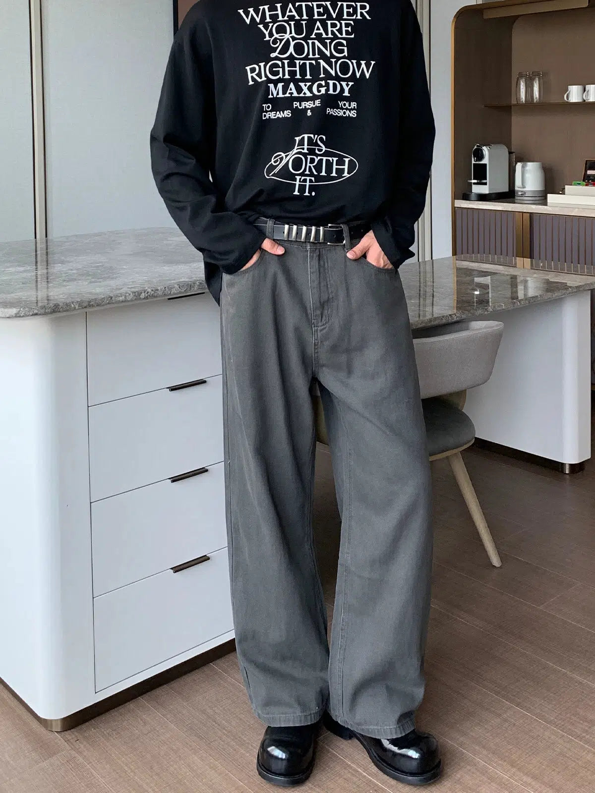 Loose-fit Straight-leg Pants