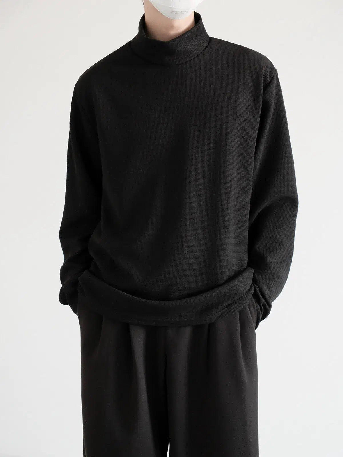 Mock Neck Long-sleeved Pullover