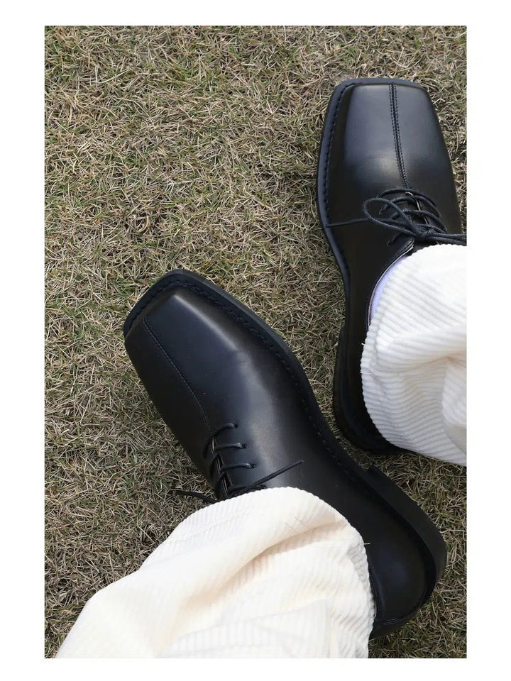 Midline Design Square Toe Leather Shoes