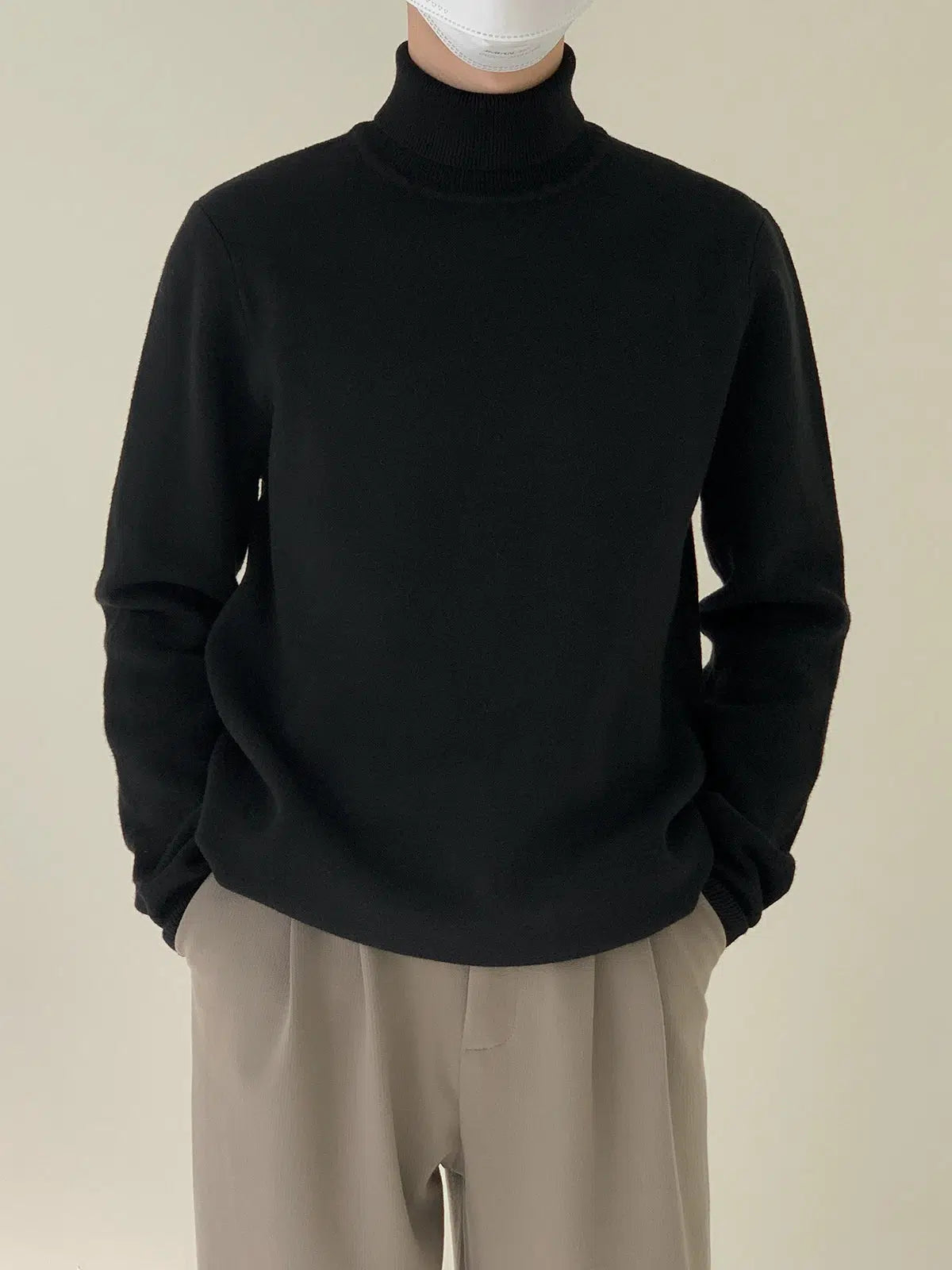 Minimalist Slim Turtleneck Sweater