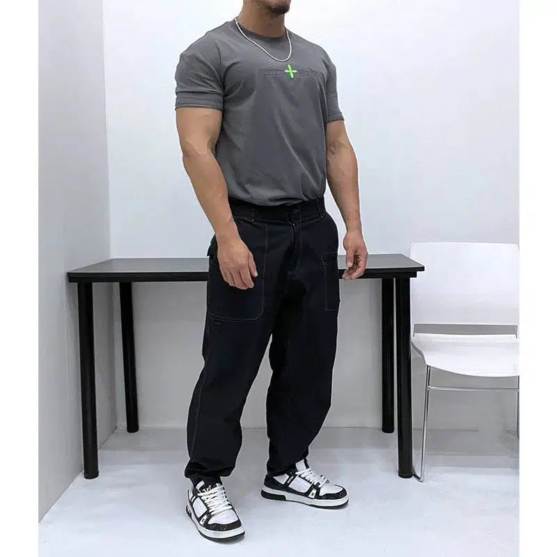 Neckline Graphic T-shirt