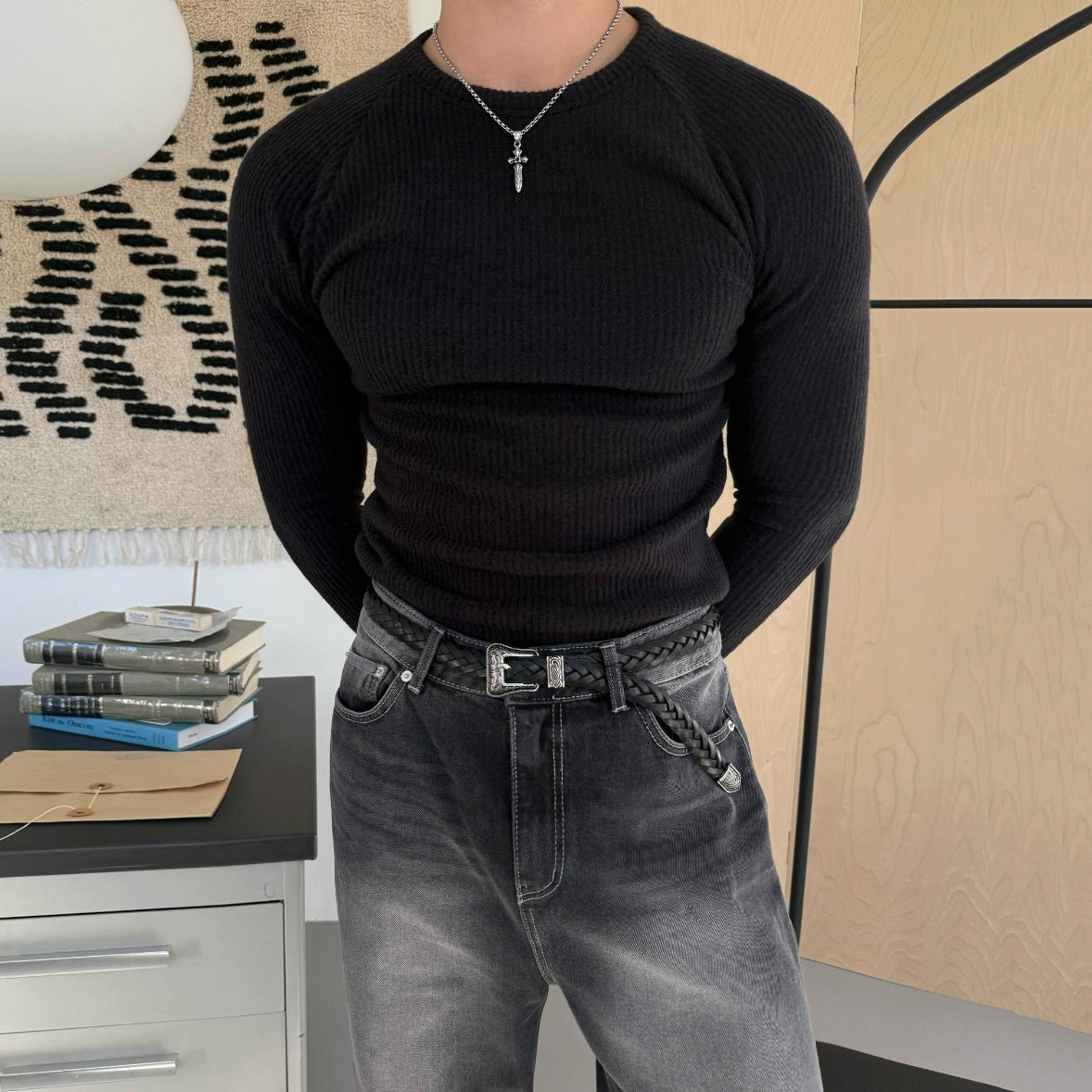 Slim Fit Round Neck Long Sleeve Pullover