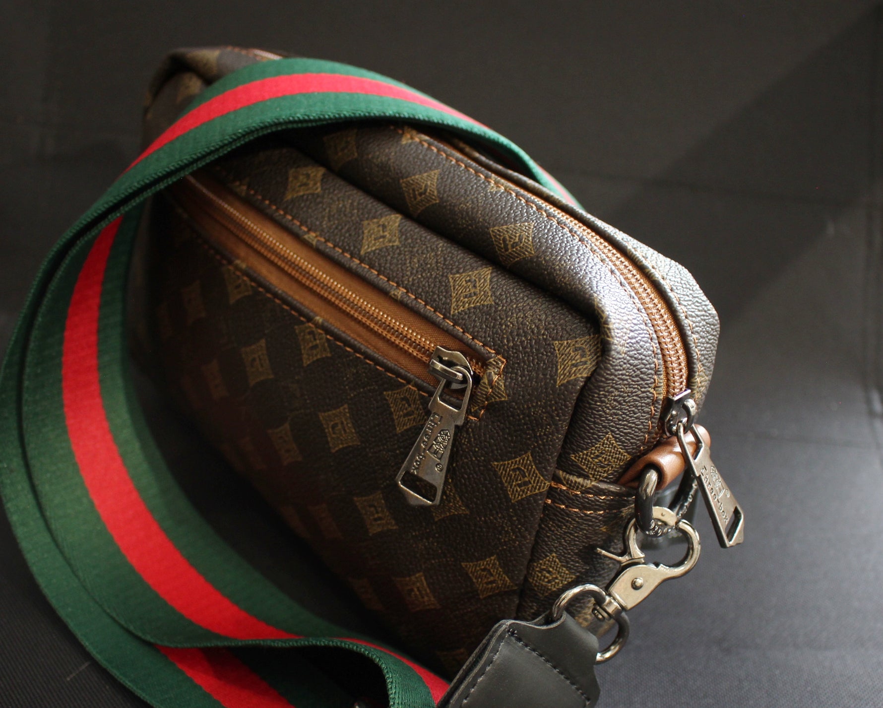 O1CN015gydbc1RpmzOyuwSo