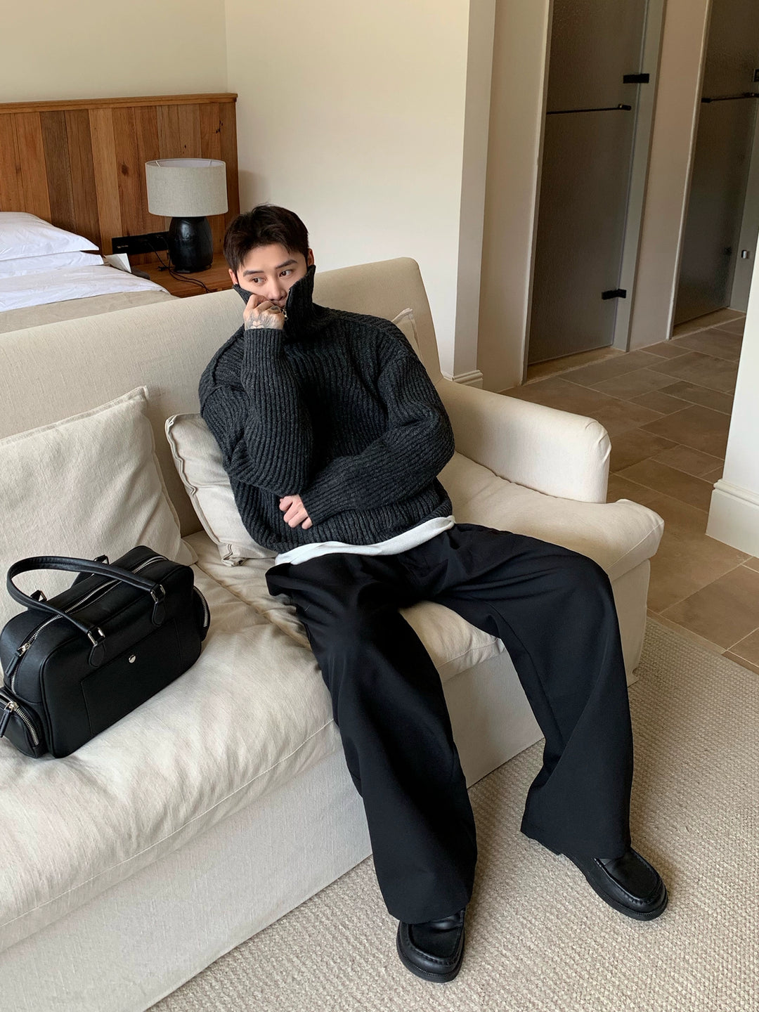 Cárdigan de punto con cremallera y cuello alto acanalado 