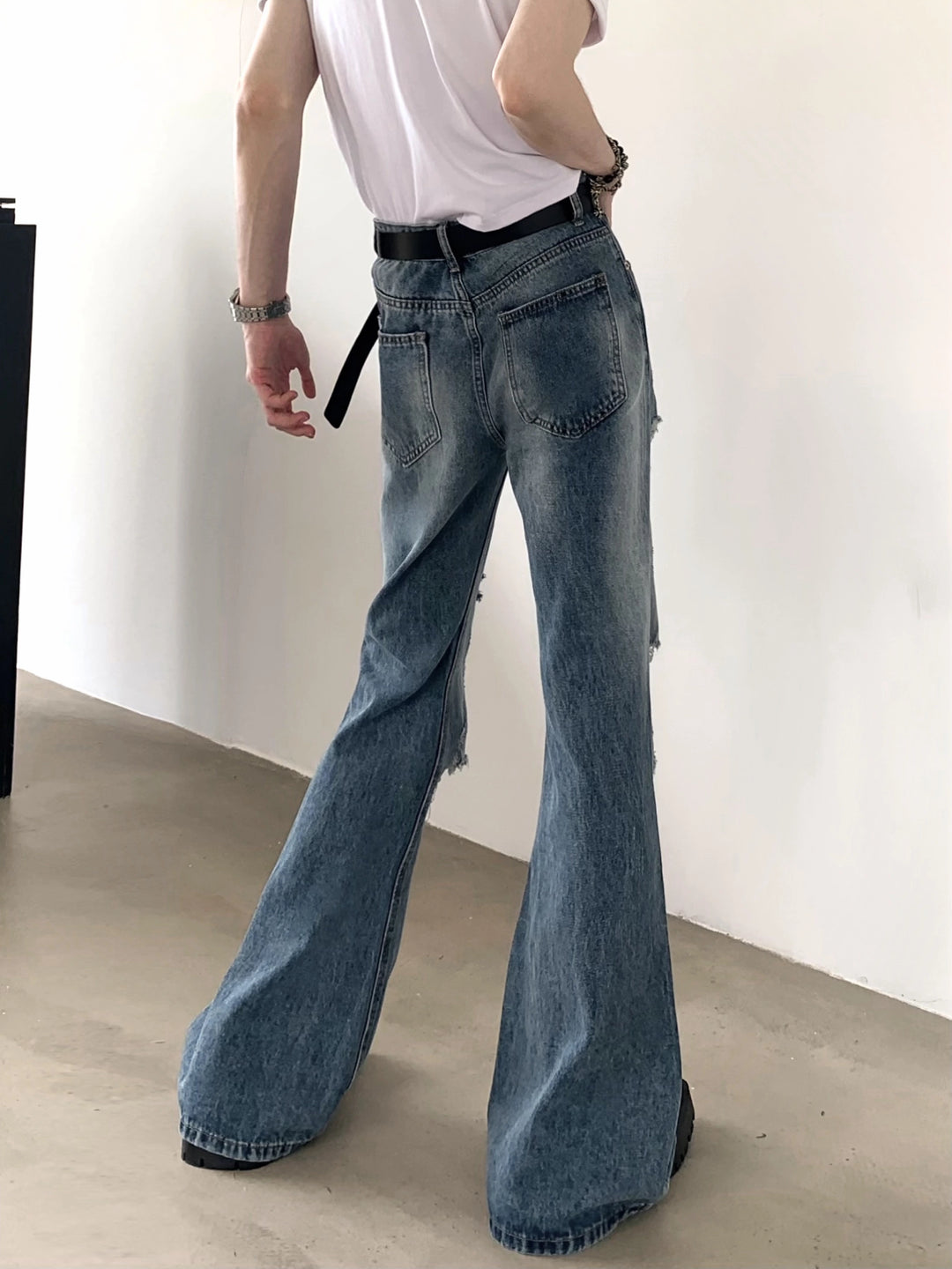 Distressed Flared Ripped Washed Jeans