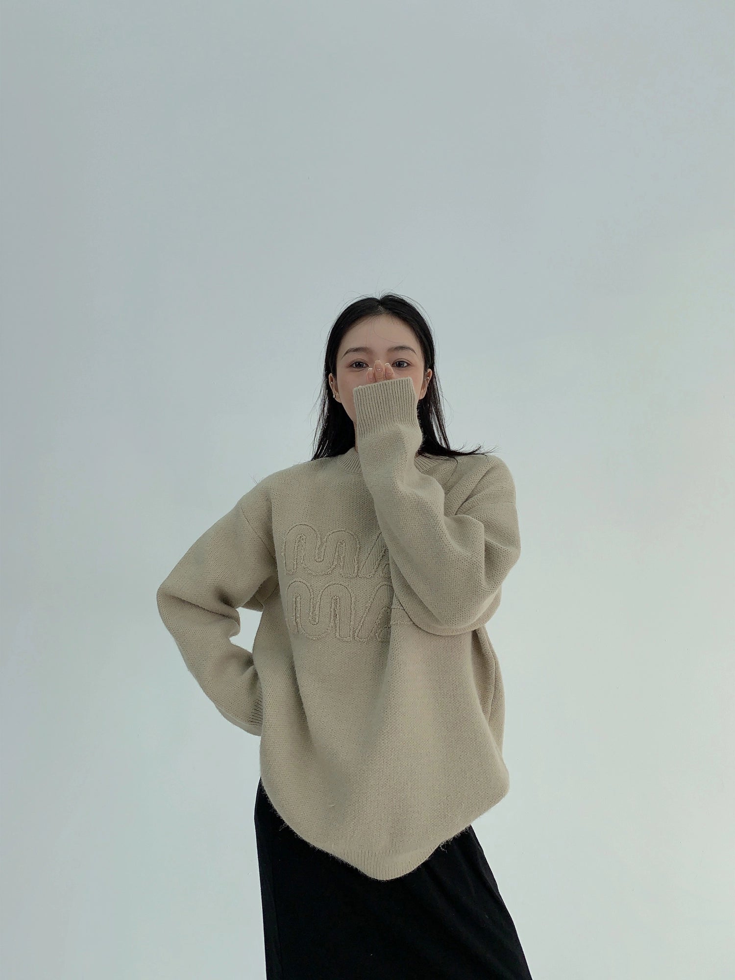 Maglione oversize in maglia con applicazione 