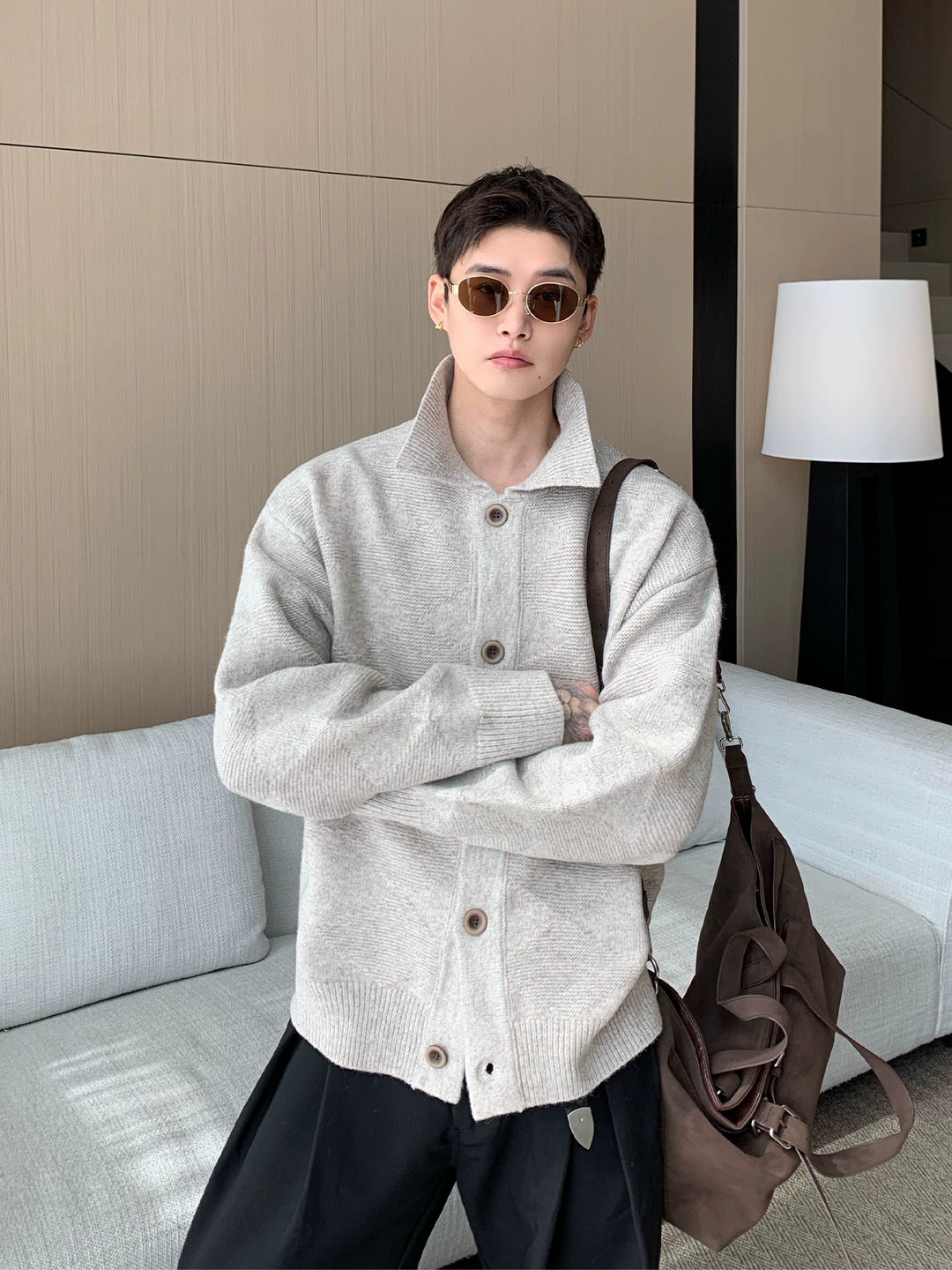 Cárdigan de punto relajado con botones de lana 