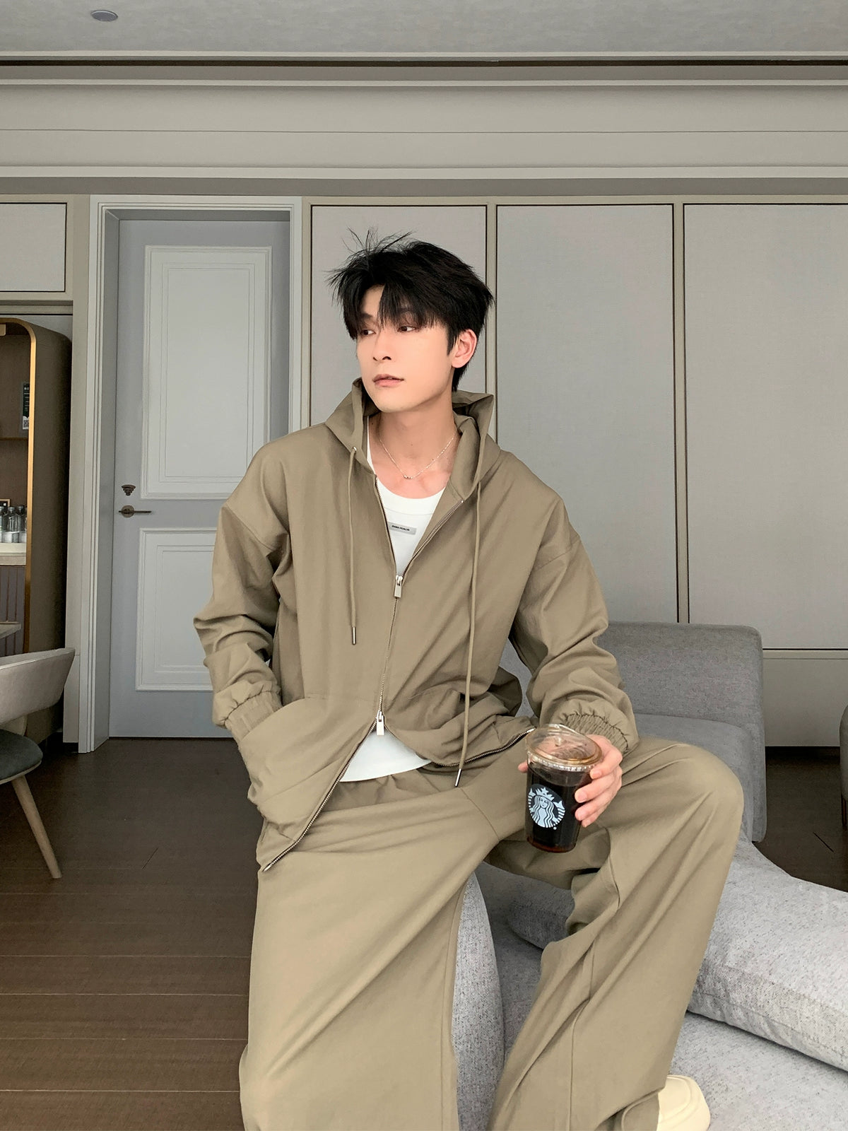 O1CN01BUhnyL1FAJiq2i6Py