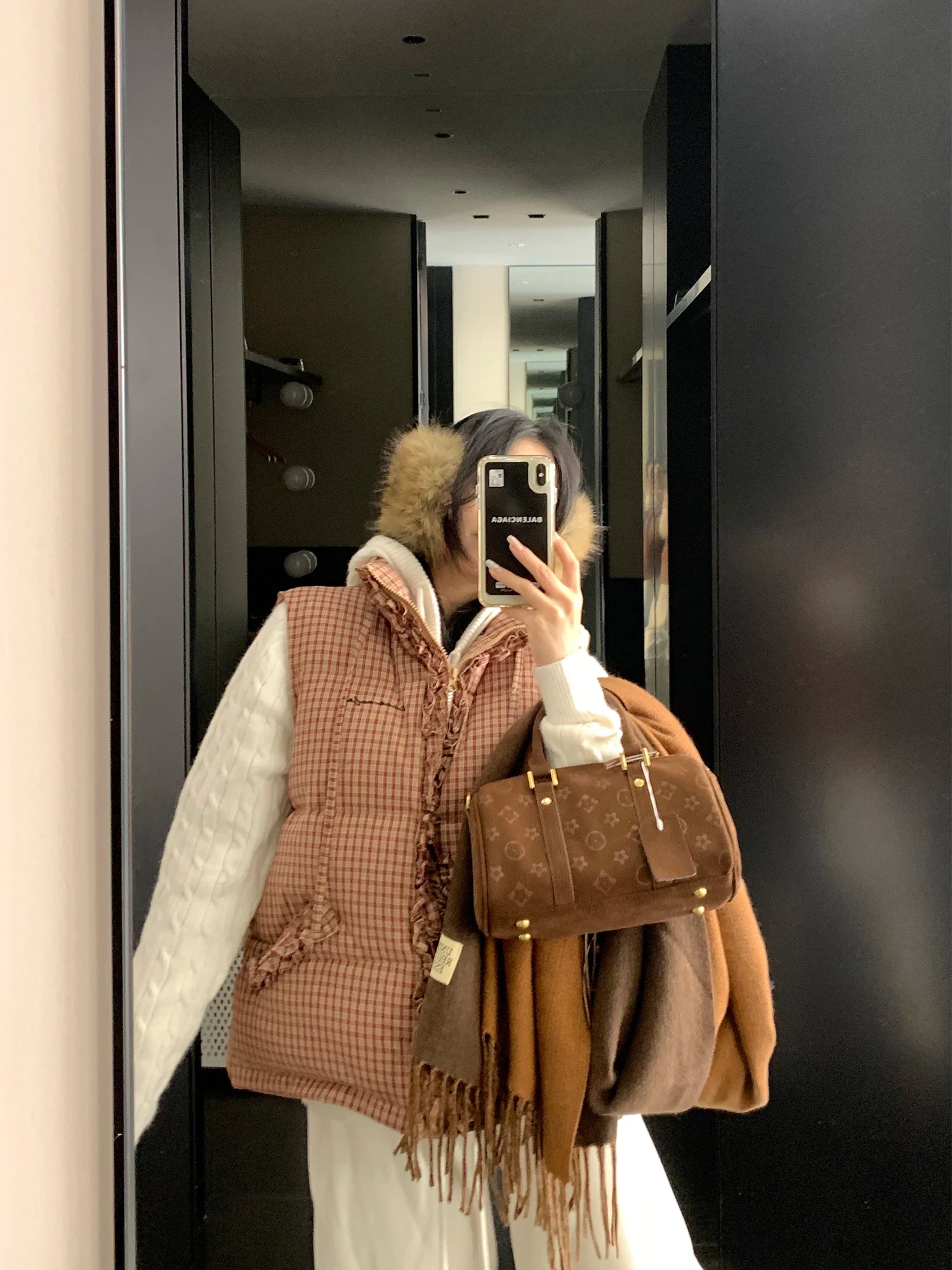 Gilet d'hiver rembourré en tartan avec bord en dentelle 