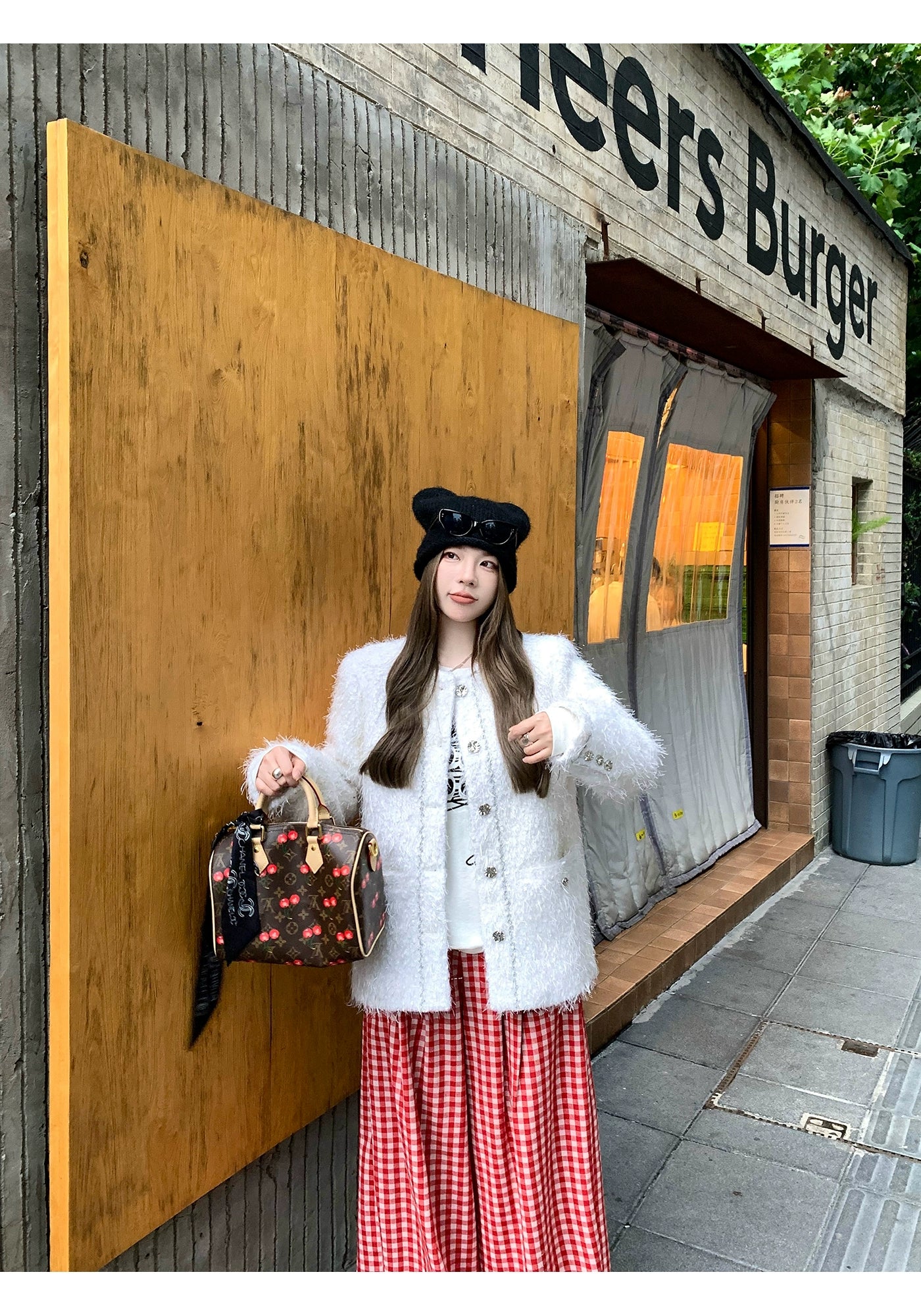 O1CN01ER7Ovc1iEYFpee5wa