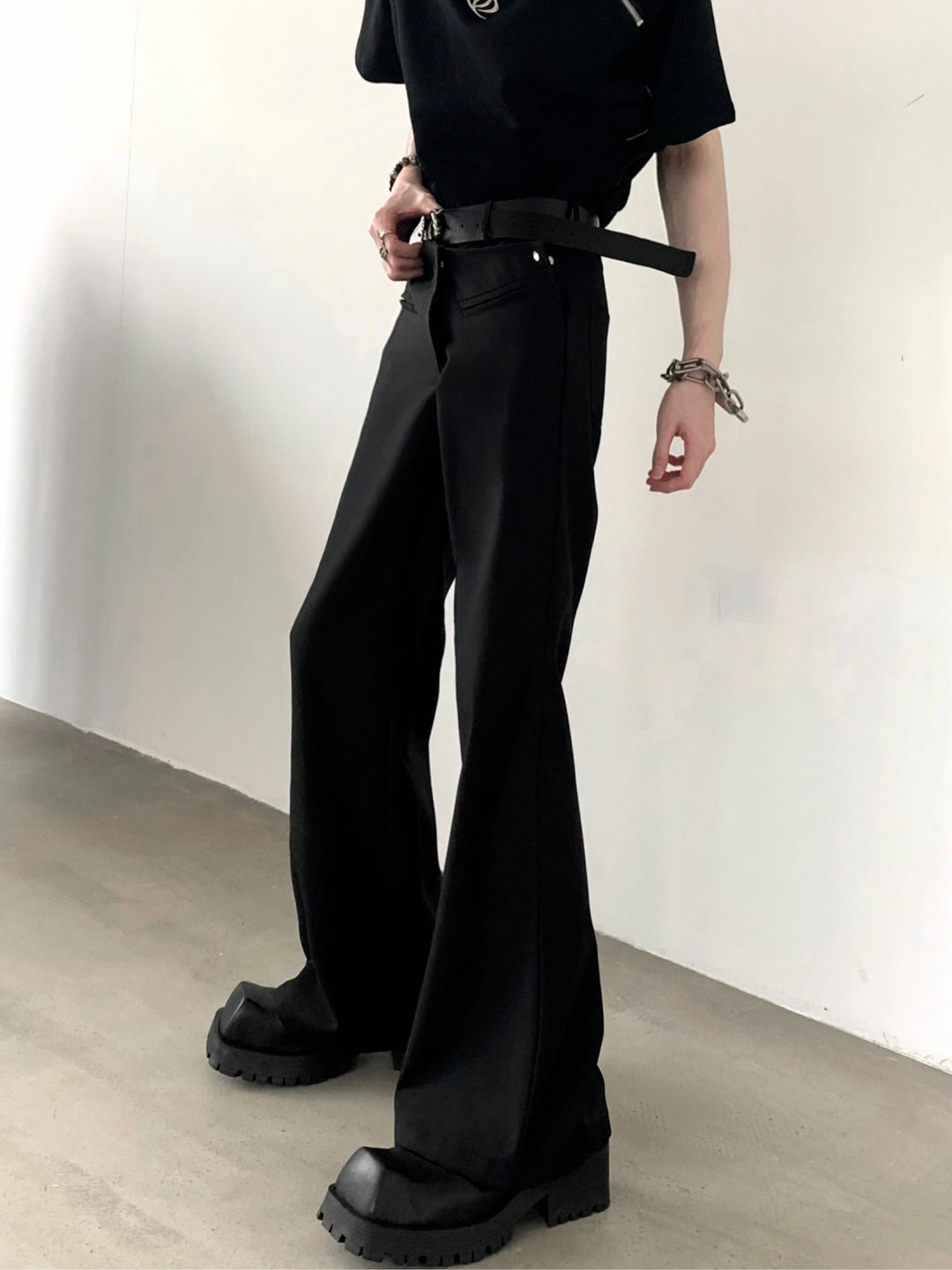 Pantaloni deconstructed multi-uso a gamba dritta svasata 