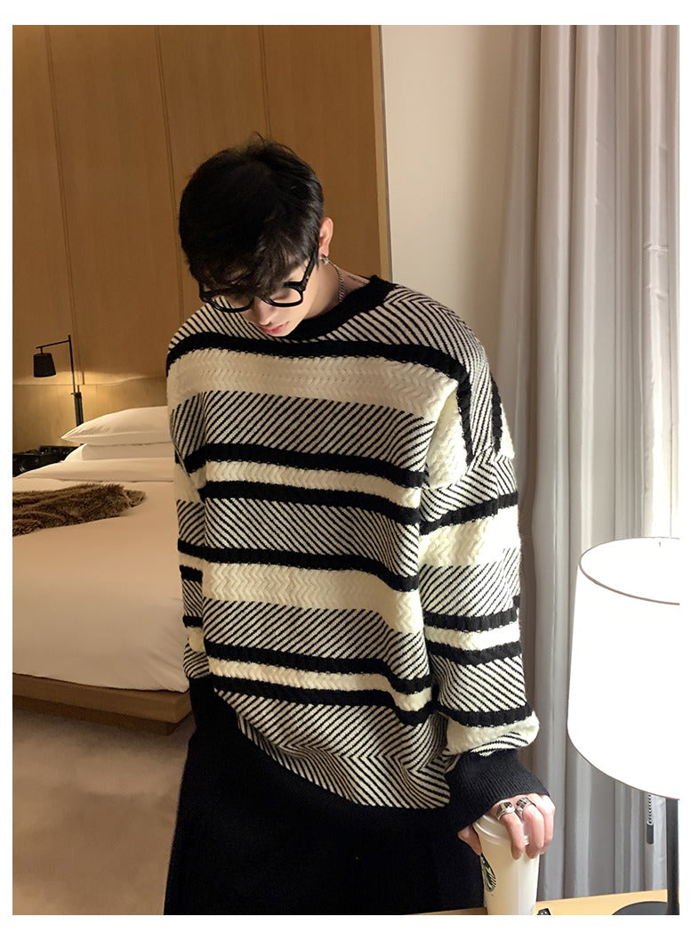 Lockerer gestreifter Pullover 