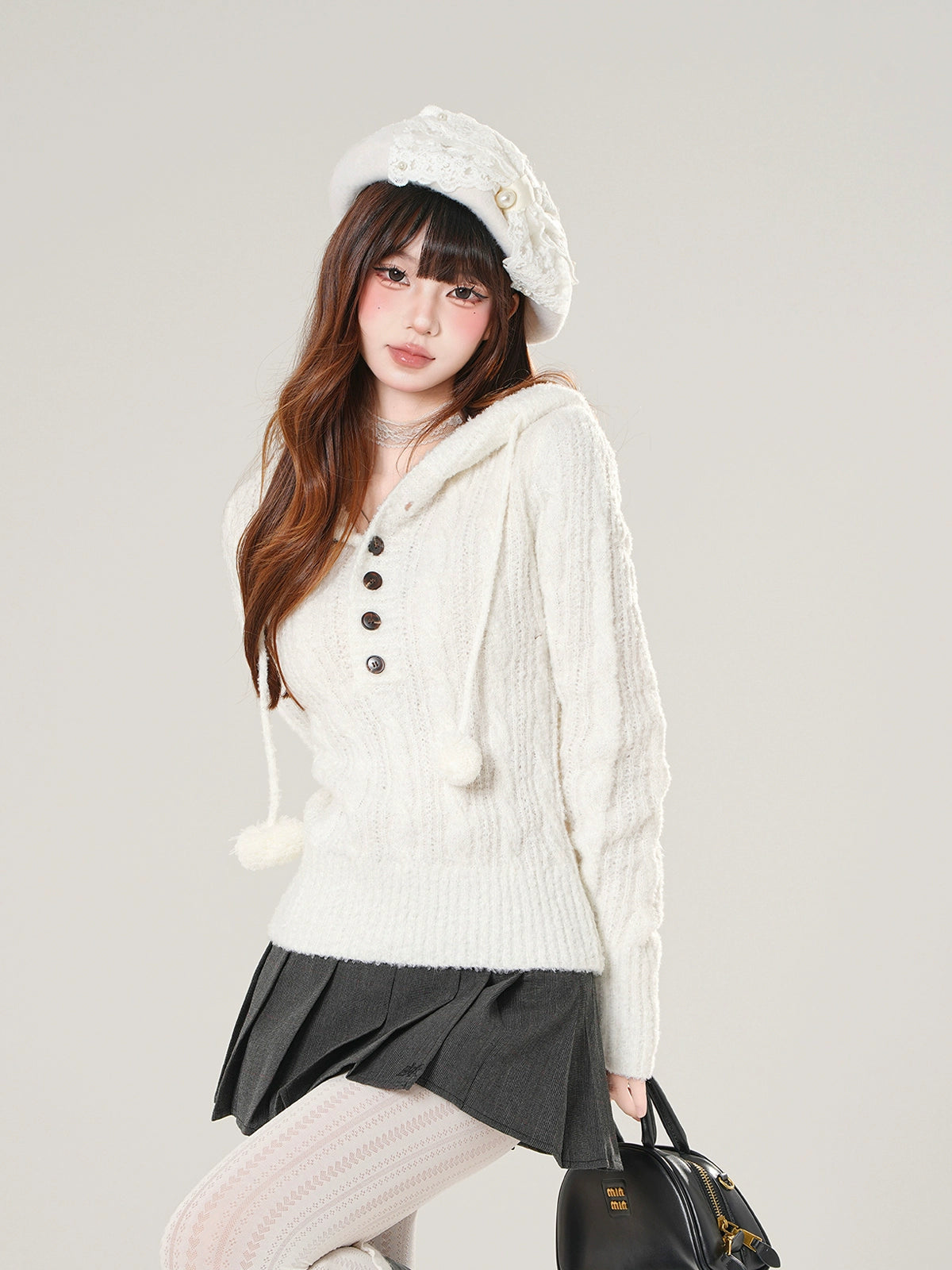 O1CN01FO31B82LsBY5XgKoJ