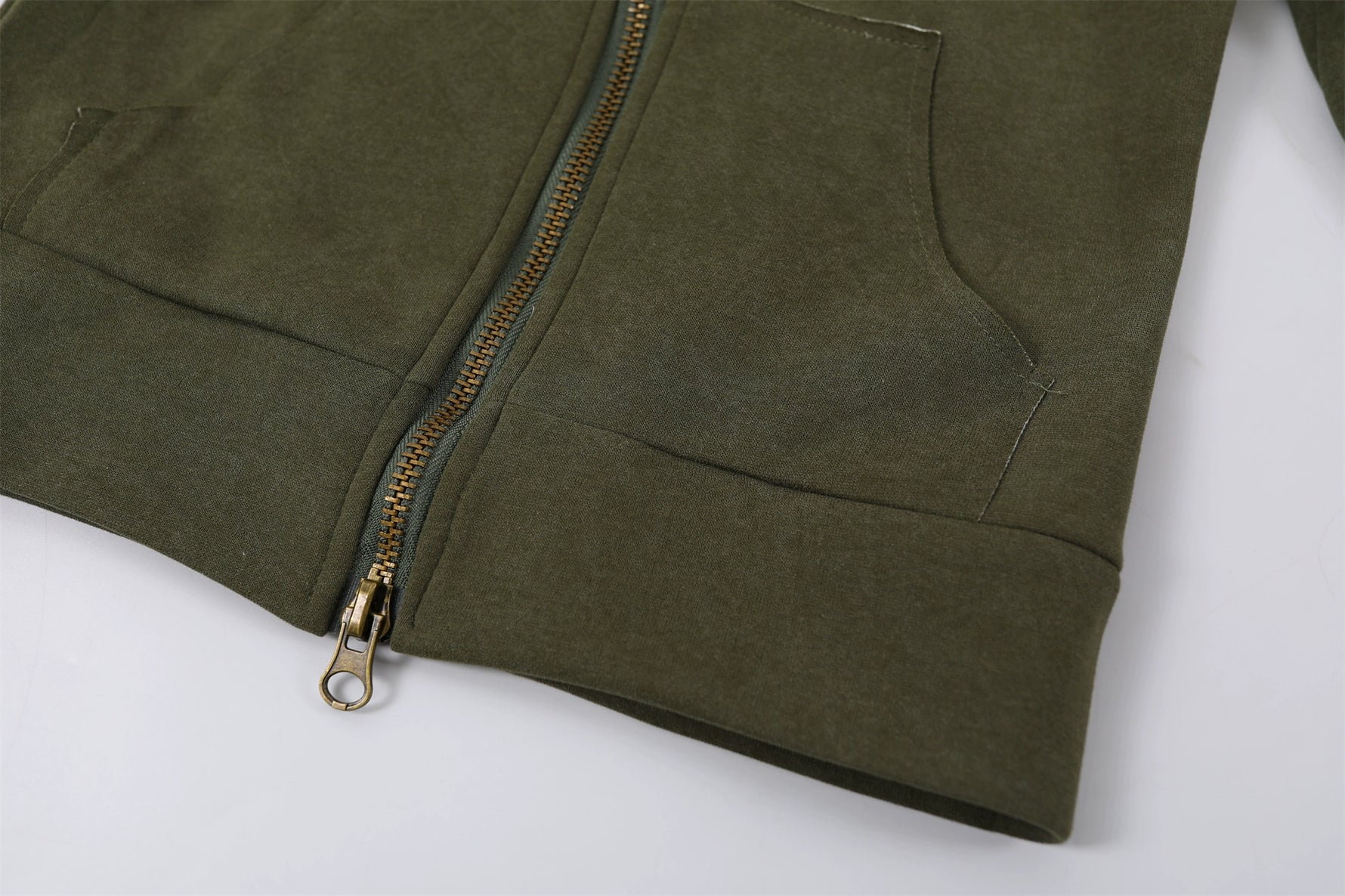 O1CN01G3eZlx1ZKCbSNKXiS