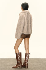 O1CN01IQBRCb1JKAjIiJ8AD