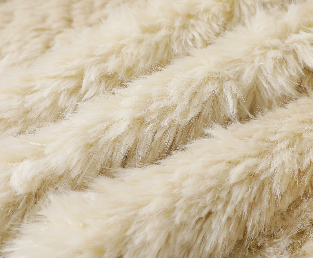 O1CN01Kz3mbI1Vu9EU4JaJr