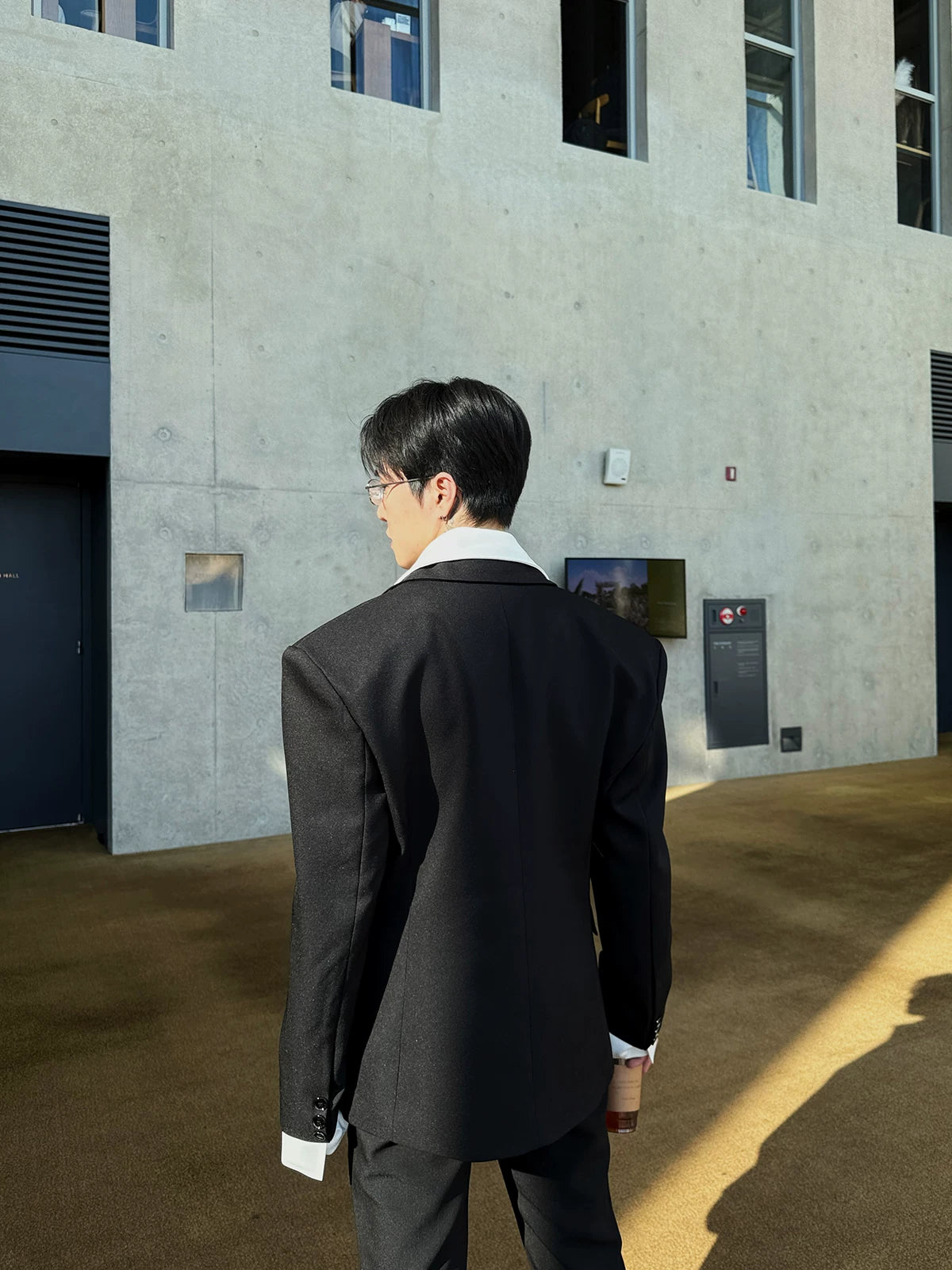 O1CN01L07VoL2EdLR1yvzBn