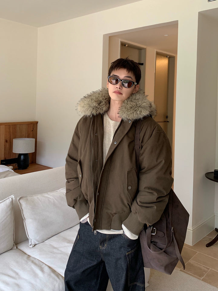 Chaqueta acolchada con capucha y cuello de piel sintética 