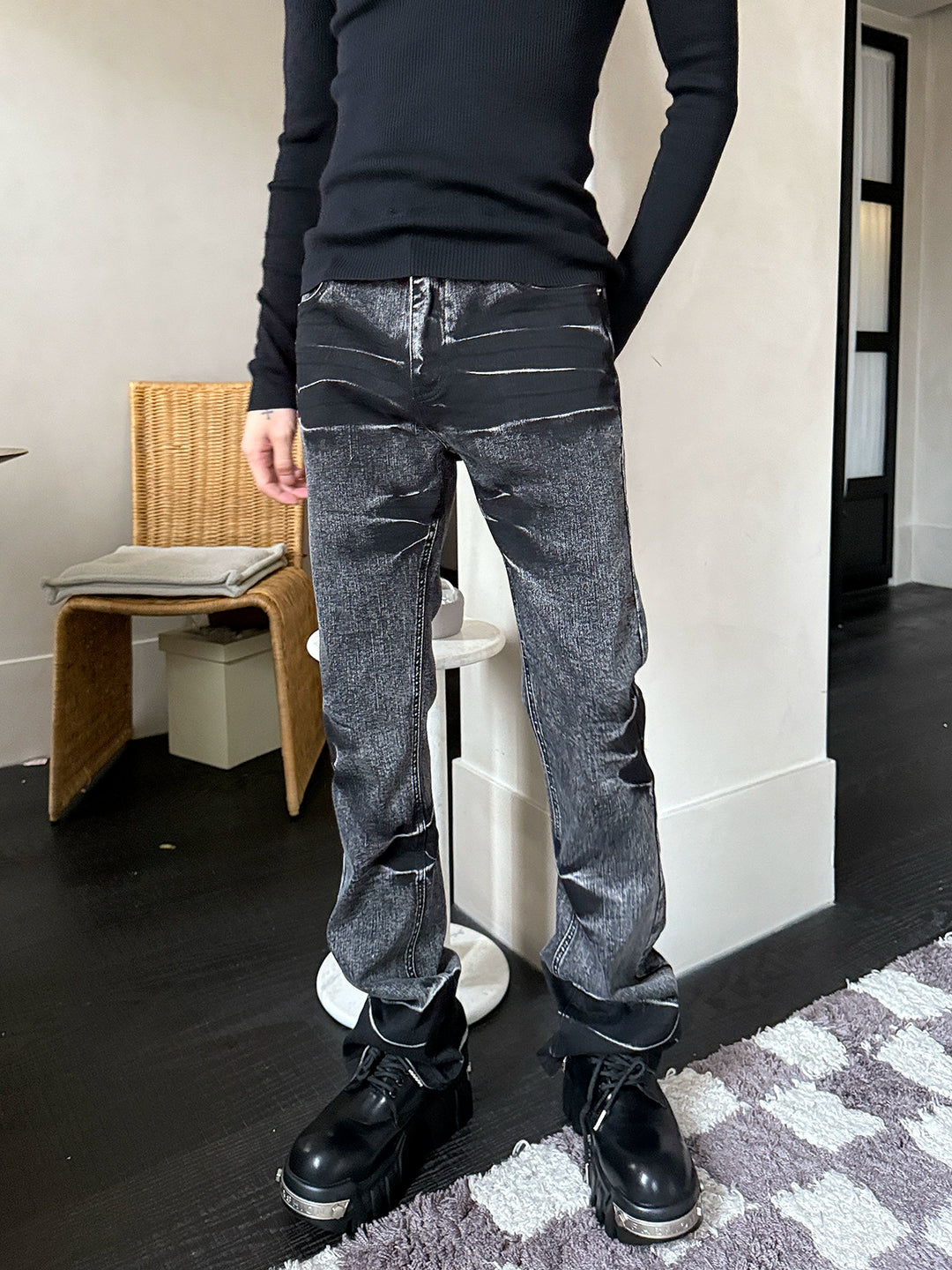 Distressed Flared Loose Jeans