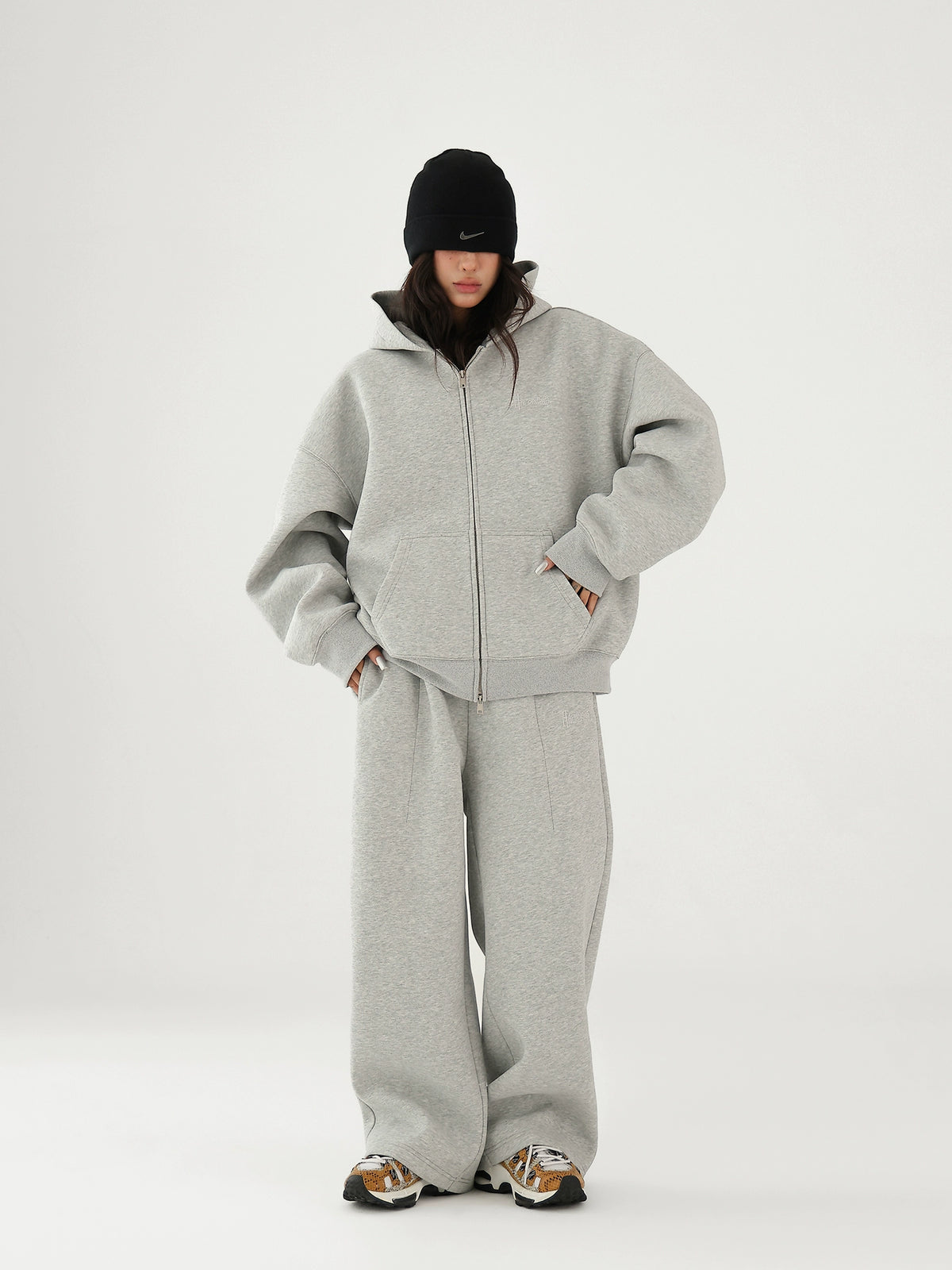 O1CN01MuFikb1Qrn6y1OPi3