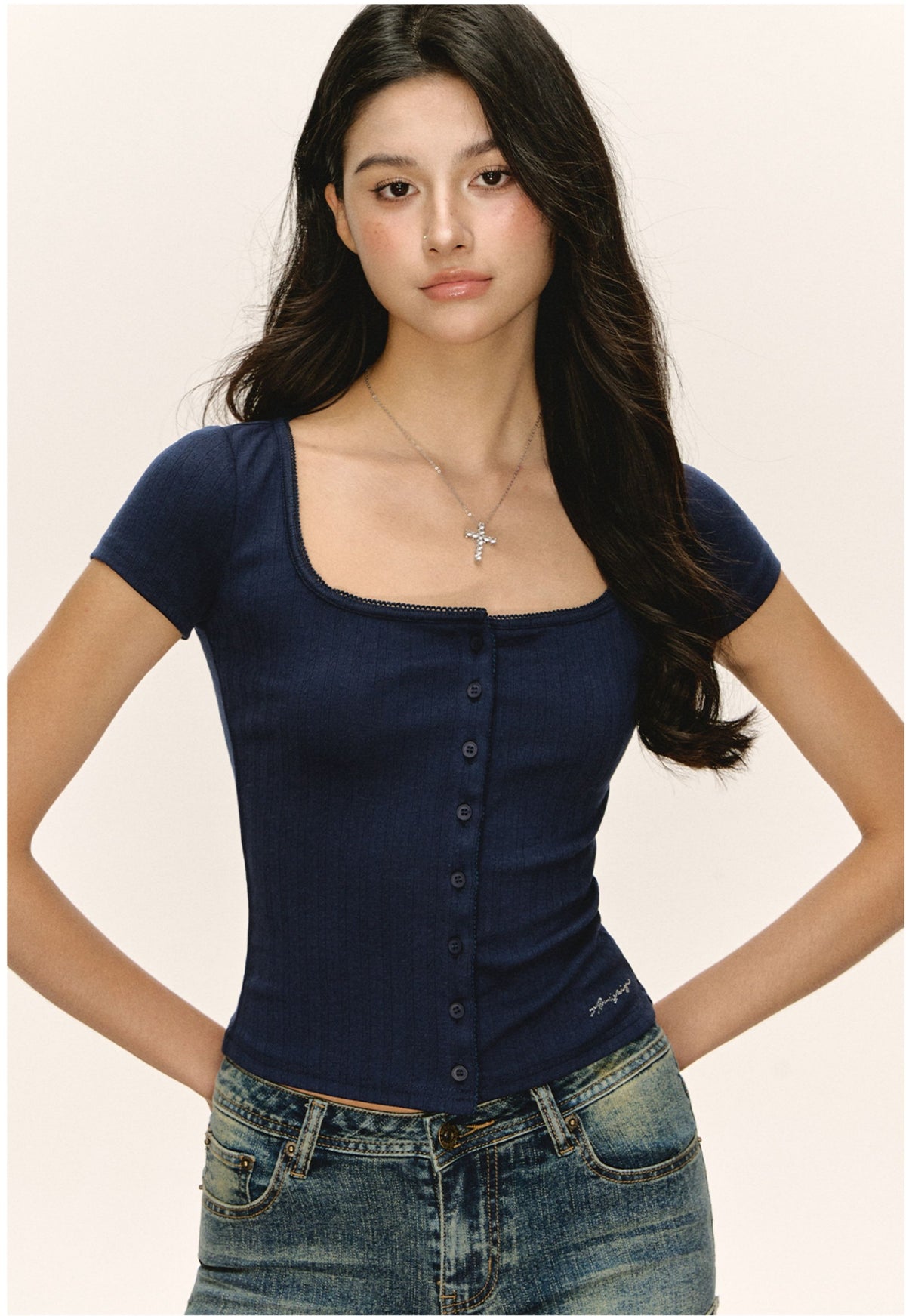 O1CN01Nmz5Bv1JKAigjTyMB