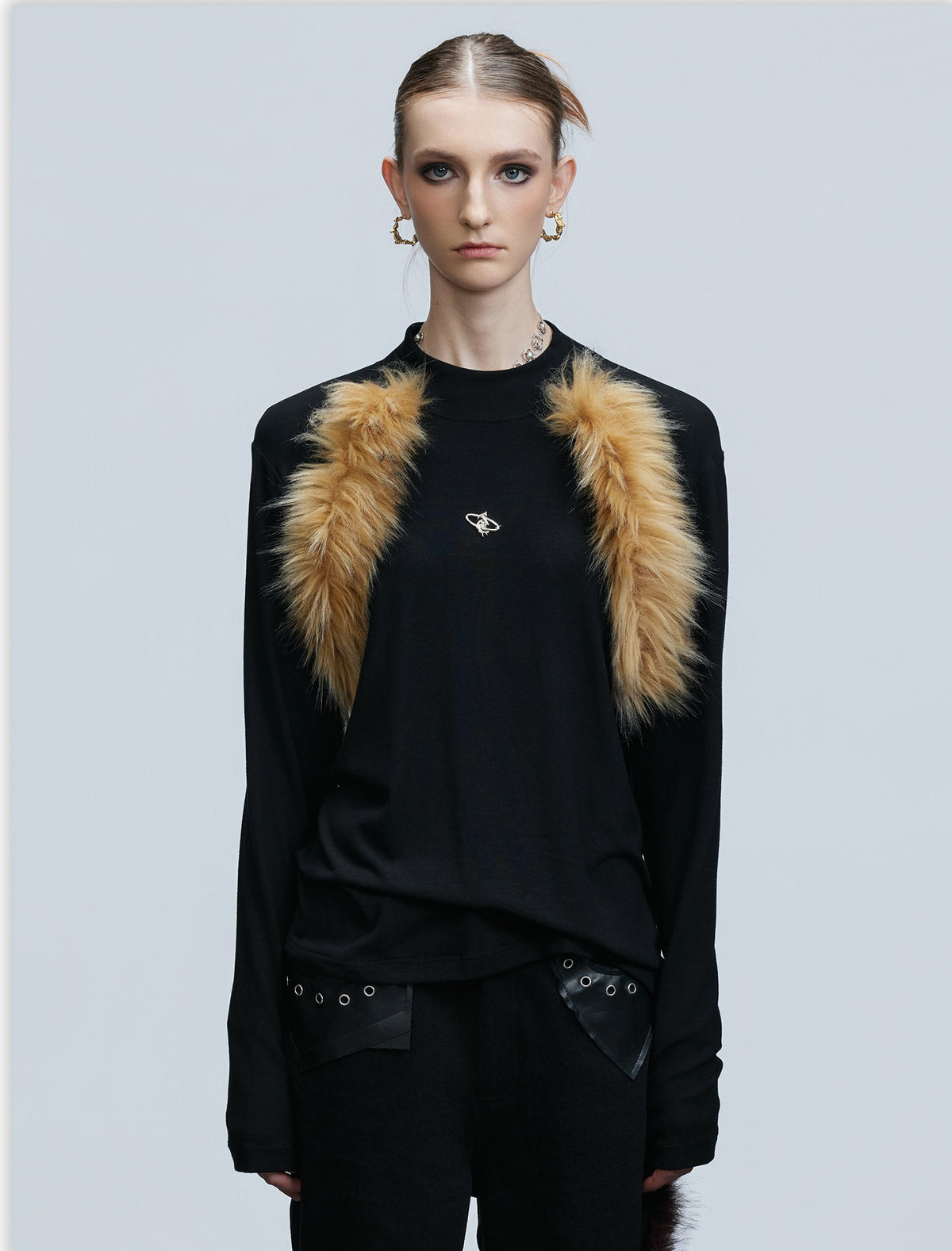 O1CN01NtKkJQ2MtOCnrY5Dx