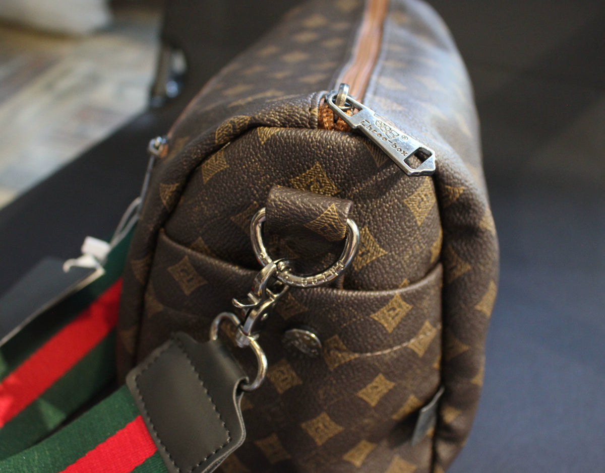 O1CN01NwKset1RpmzSMQzBr